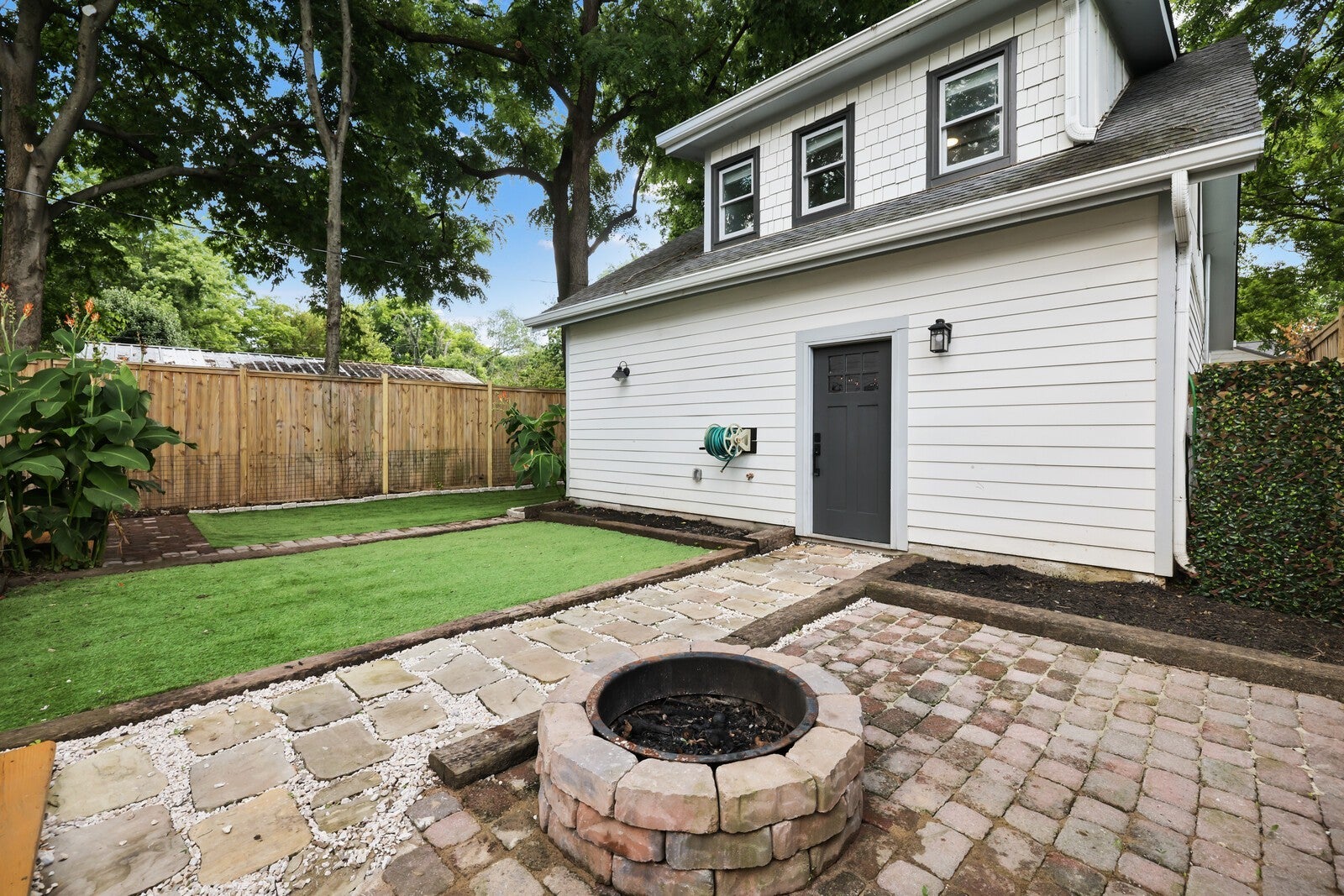 Nashville, Tennessee, 37206, United States, 4 Bedrooms Bedrooms, ,4 BathroomsBathrooms,Residential,Active,1953279