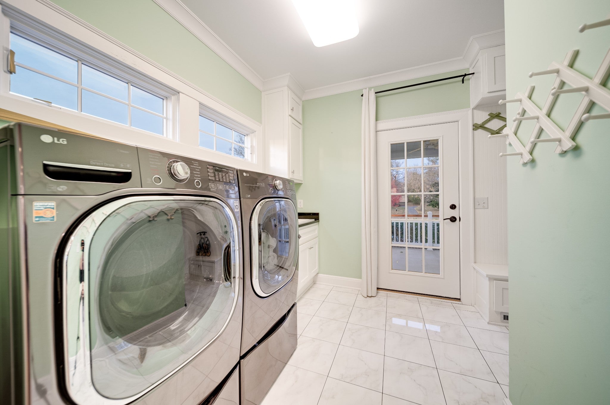 Gallatin, Tennessee, 37066, United States, 4 Bedrooms Bedrooms, ,5 BathroomsBathrooms,Residential,Active,1986918