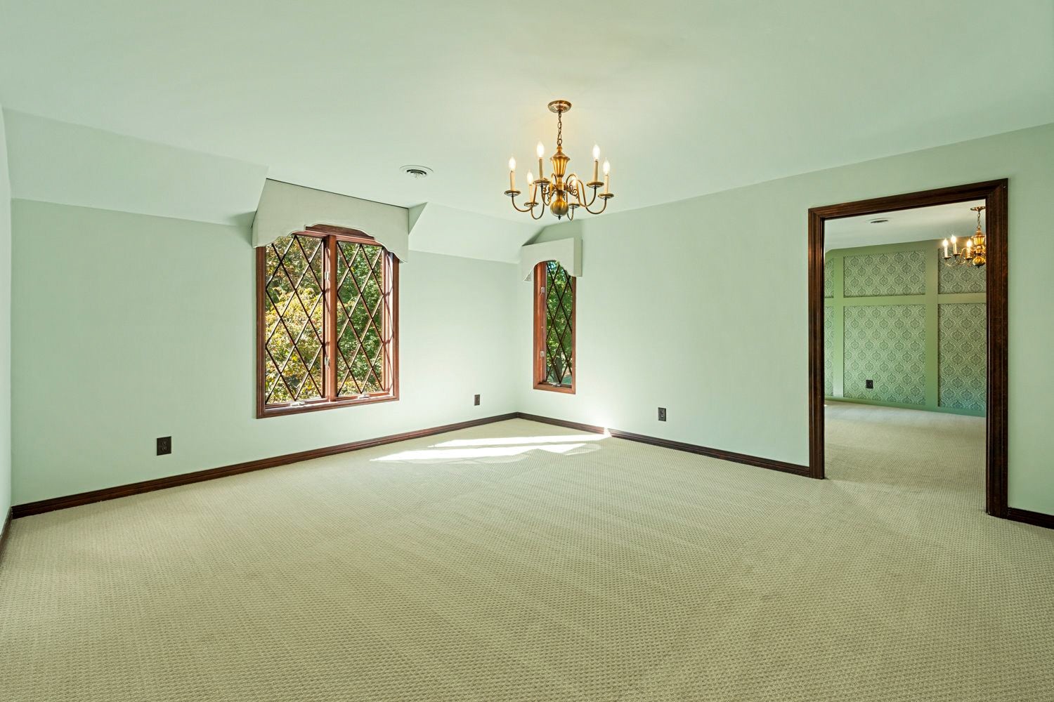 Columbia, Tennessee, 38401, United States, 4 Bedrooms Bedrooms, ,3 BathroomsBathrooms,Residential,Active,1963382