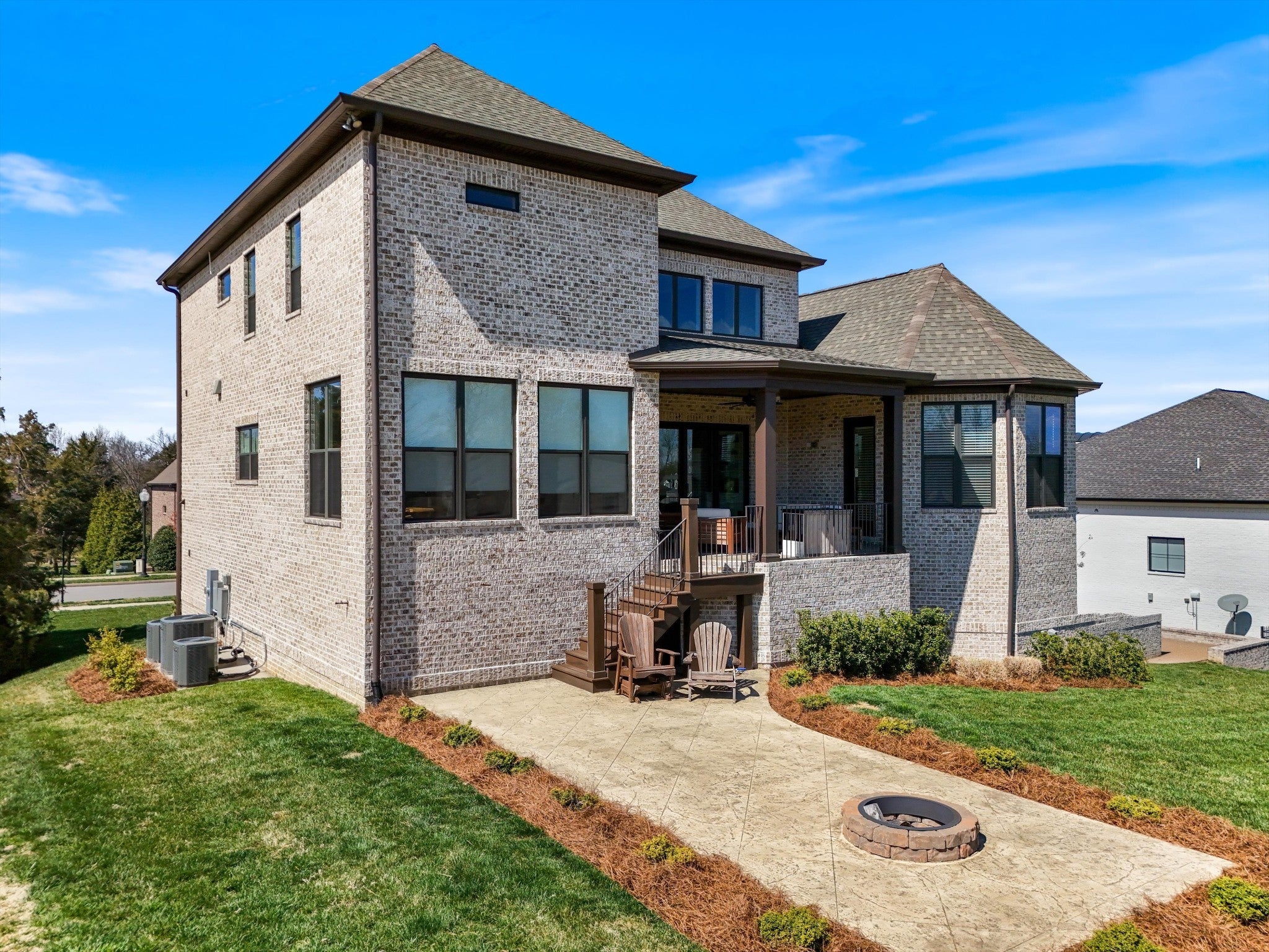 Gallatin, Tennessee, 37066, United States, 4 Bedrooms Bedrooms, ,6 BathroomsBathrooms,Residential,Active,1905350