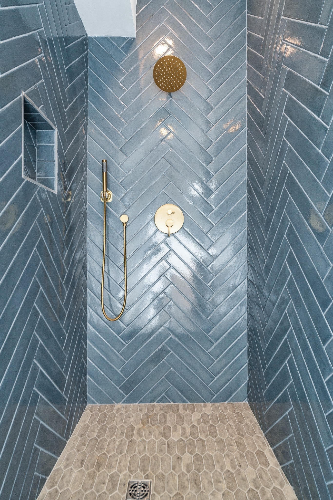 Nashville, Tennessee, 37209, United States, 4 Bedrooms Bedrooms, ,5 BathroomsBathrooms,Residential,Active,2007985