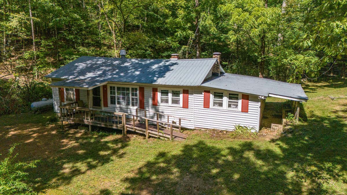 763 DIXON BRANCH RD, LORETTO, TN 38469, photo 1 of 25