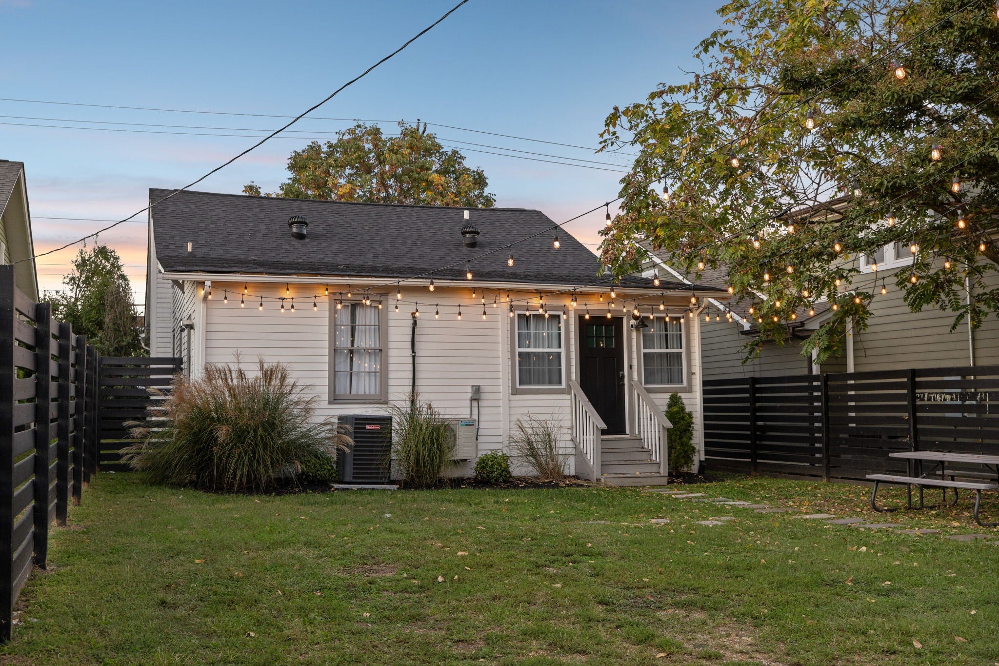 Nashville, Tennessee, 37206, United States, 3 Bedrooms Bedrooms, ,2 BathroomsBathrooms,Residential,Active,1912805
