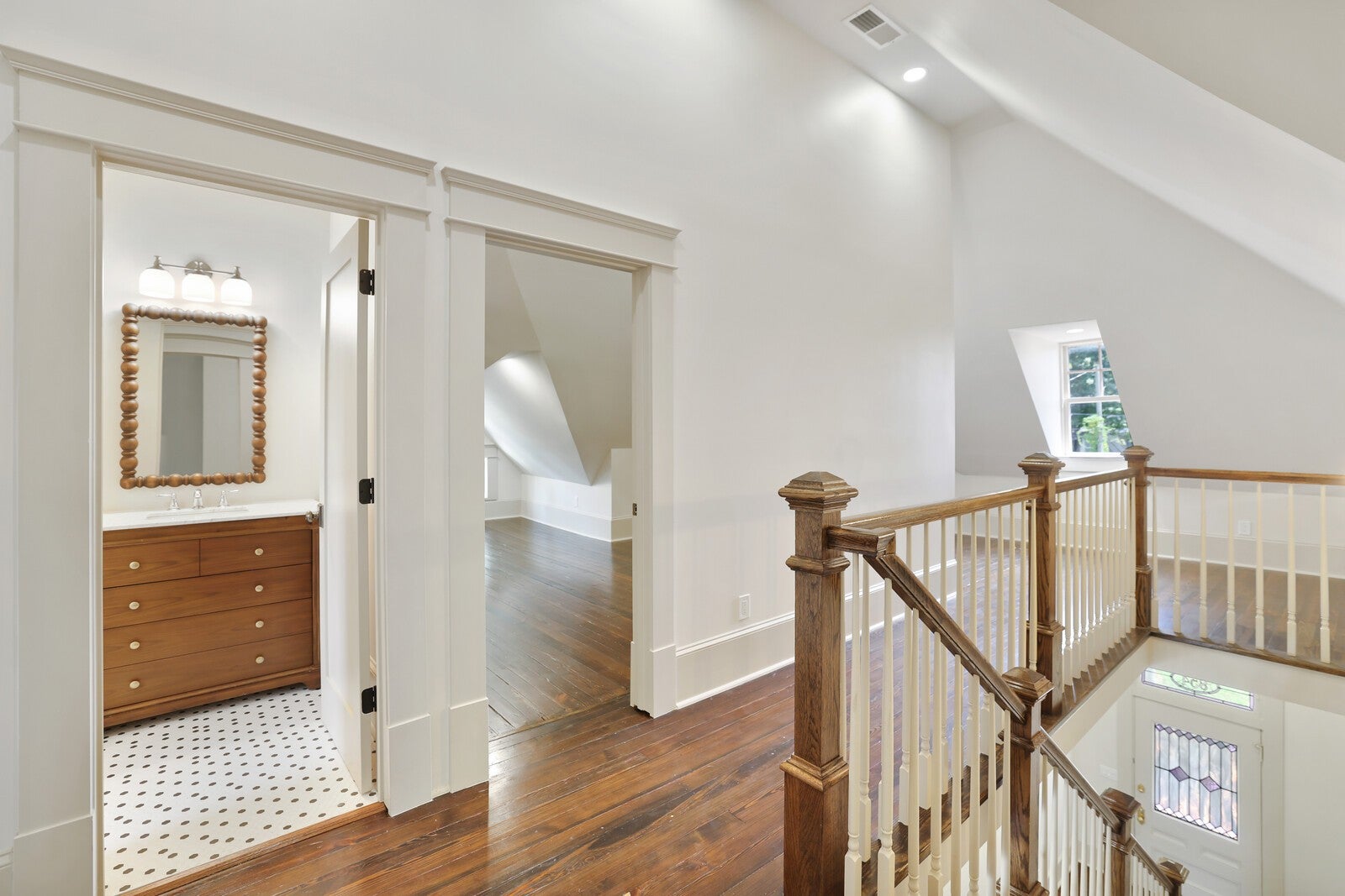 Nashville, Tennessee, 37204, United States, 4 Bedrooms Bedrooms, ,4 BathroomsBathrooms,Residential,Active,1922332