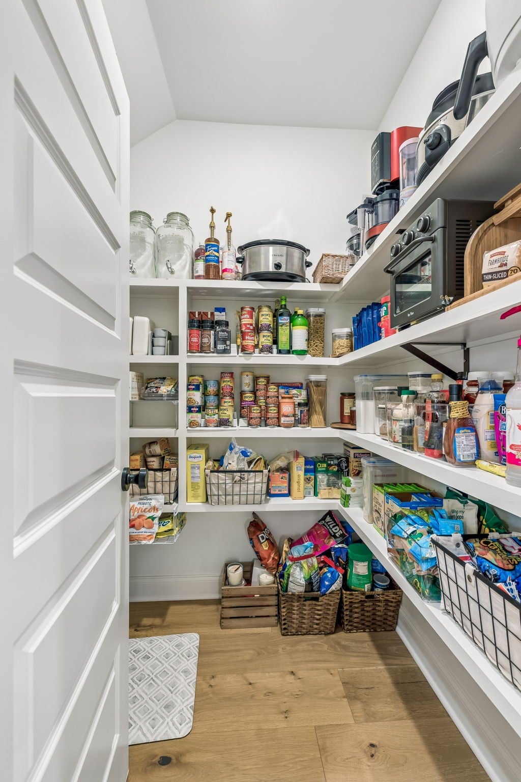 Lebanon, Tennessee, 37087, United States, 4 Bedrooms Bedrooms, ,3 BathroomsBathrooms,Residential,Active,2028529