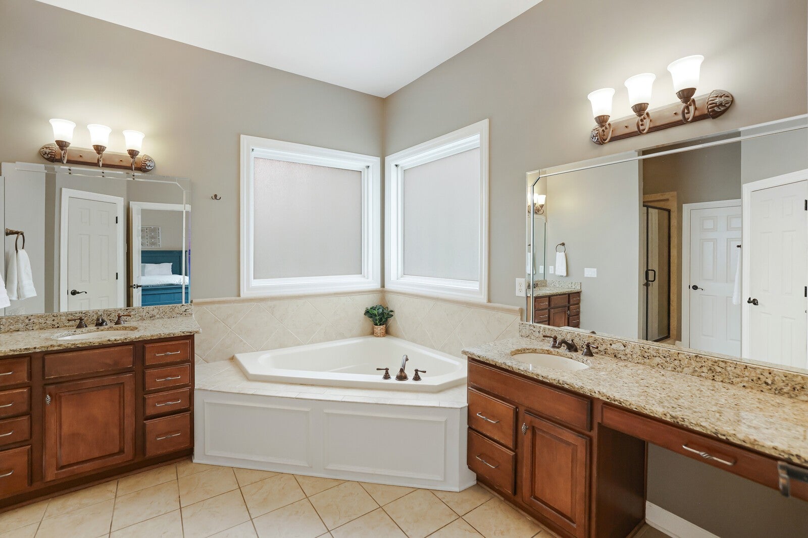 Brentwood, Tennessee, 37027, United States, 4 Bedrooms Bedrooms, ,5 BathroomsBathrooms,Residential,Active,2023870