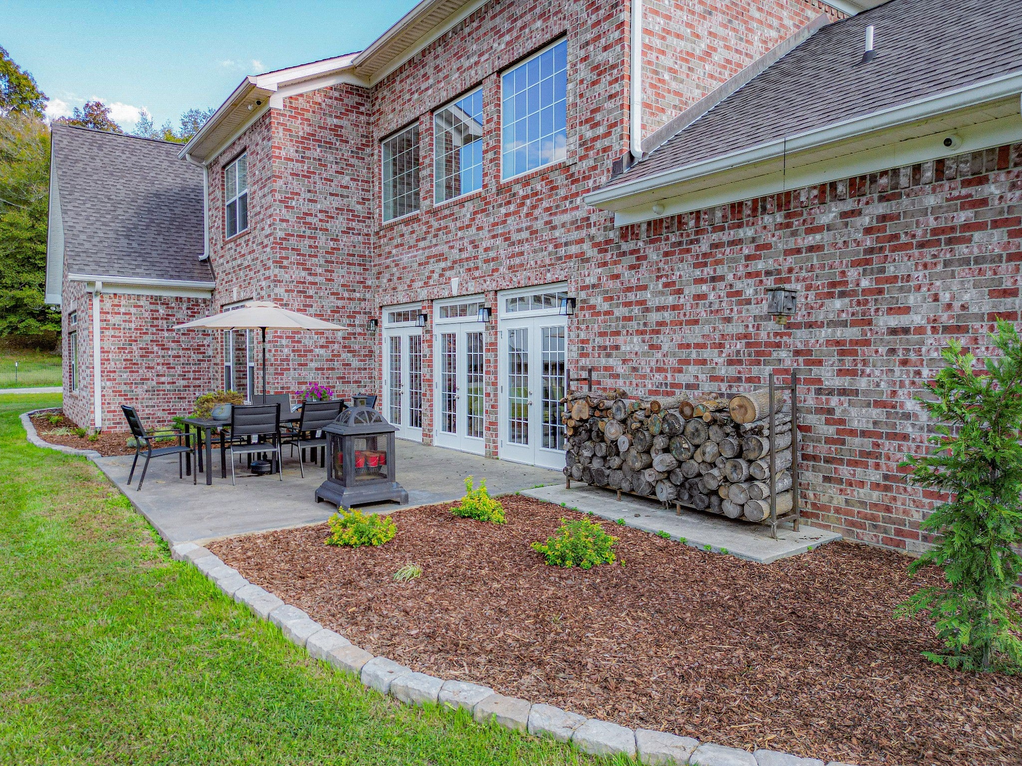 Hohenwald, Tennessee, 38462, United States, 6 Bedrooms Bedrooms, ,3 BathroomsBathrooms,Residential,Active,1964507