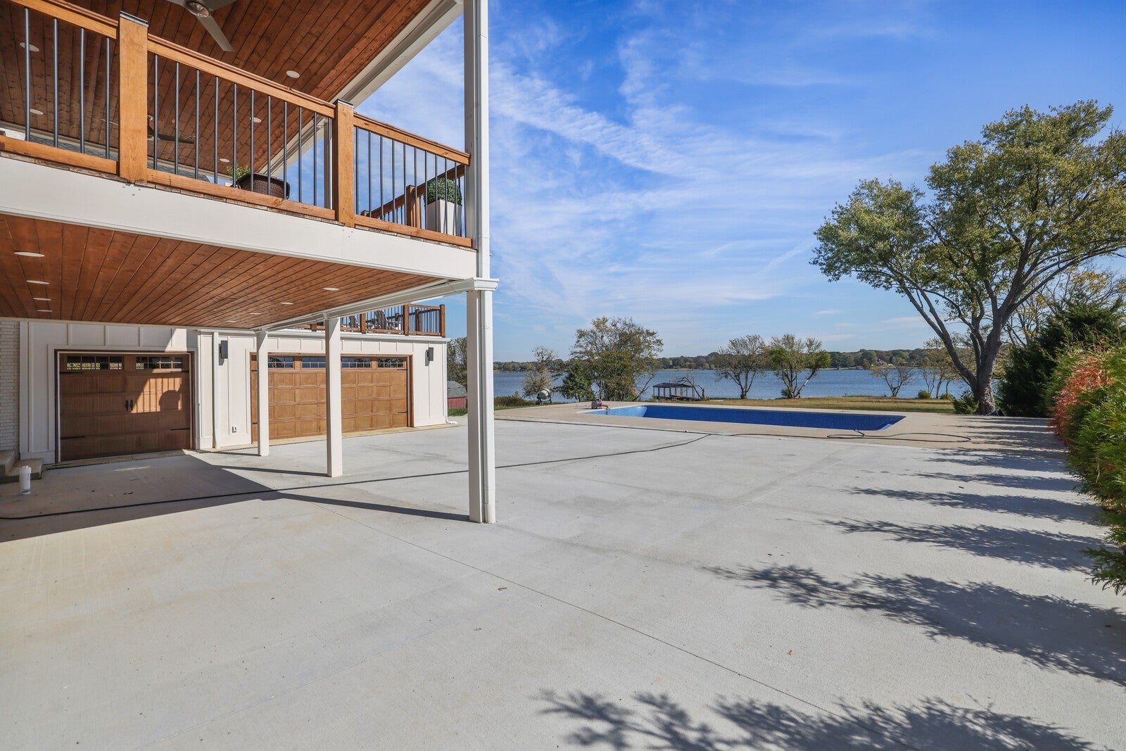 Hendersonville, Tennessee, 37075, United States, 5 Bedrooms Bedrooms, ,5 BathroomsBathrooms,Residential,Active,1988446