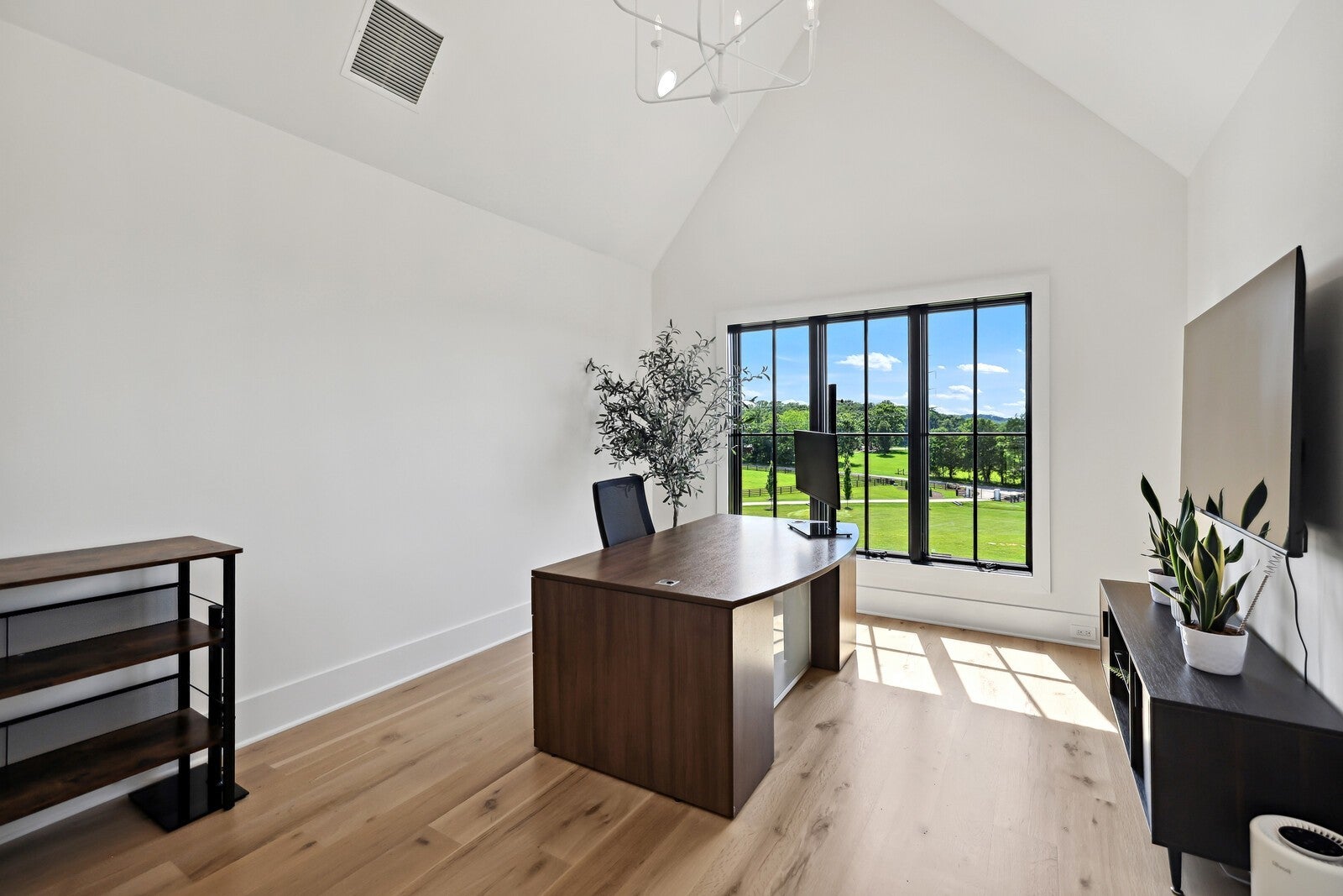 Franklin, Tennessee, 37067, United States, 5 Bedrooms Bedrooms, ,6 BathroomsBathrooms,Residential,Active,2009381