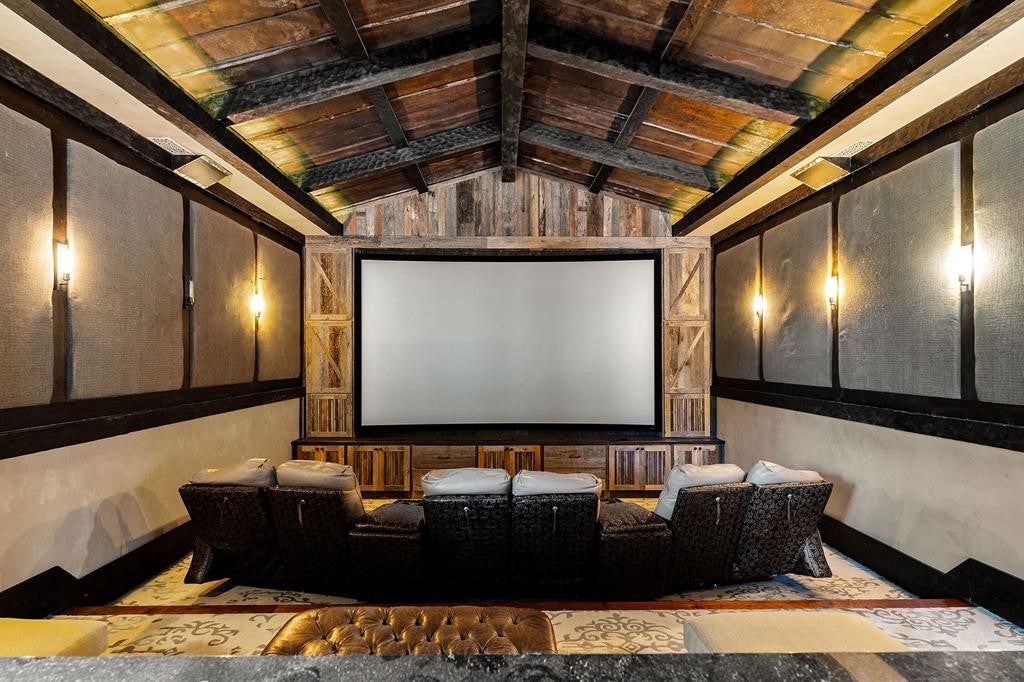 Smithville, Tennessee, 37166, United States, ,7 BathroomsBathrooms,Residential,Active,1769789