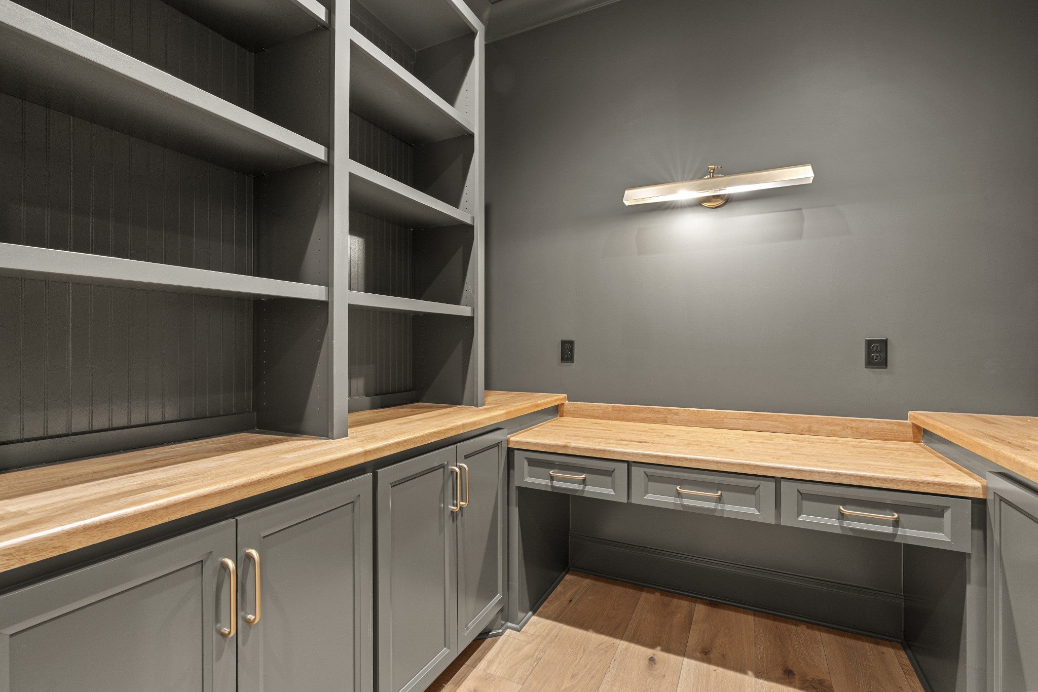 Murfreesboro, Tennessee, 37130, United States, 5 Bedrooms Bedrooms, ,5 BathroomsBathrooms,Residential,Active,2007162