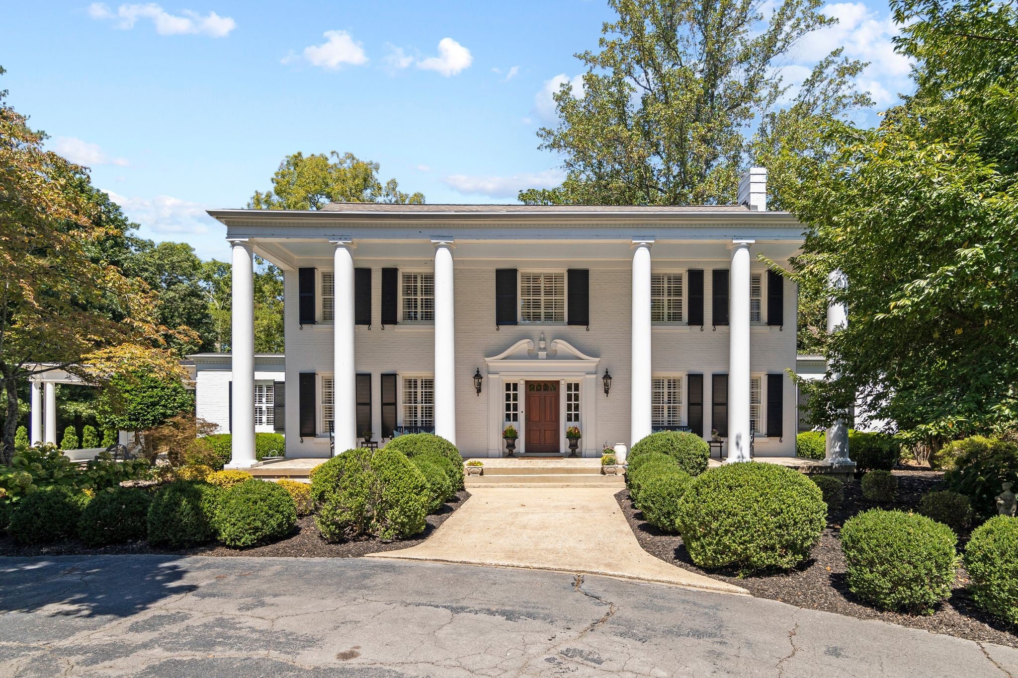 Columbia, Tennessee, 38401, United States, 4 Bedrooms Bedrooms, ,6 BathroomsBathrooms,Residential,Active,1944070