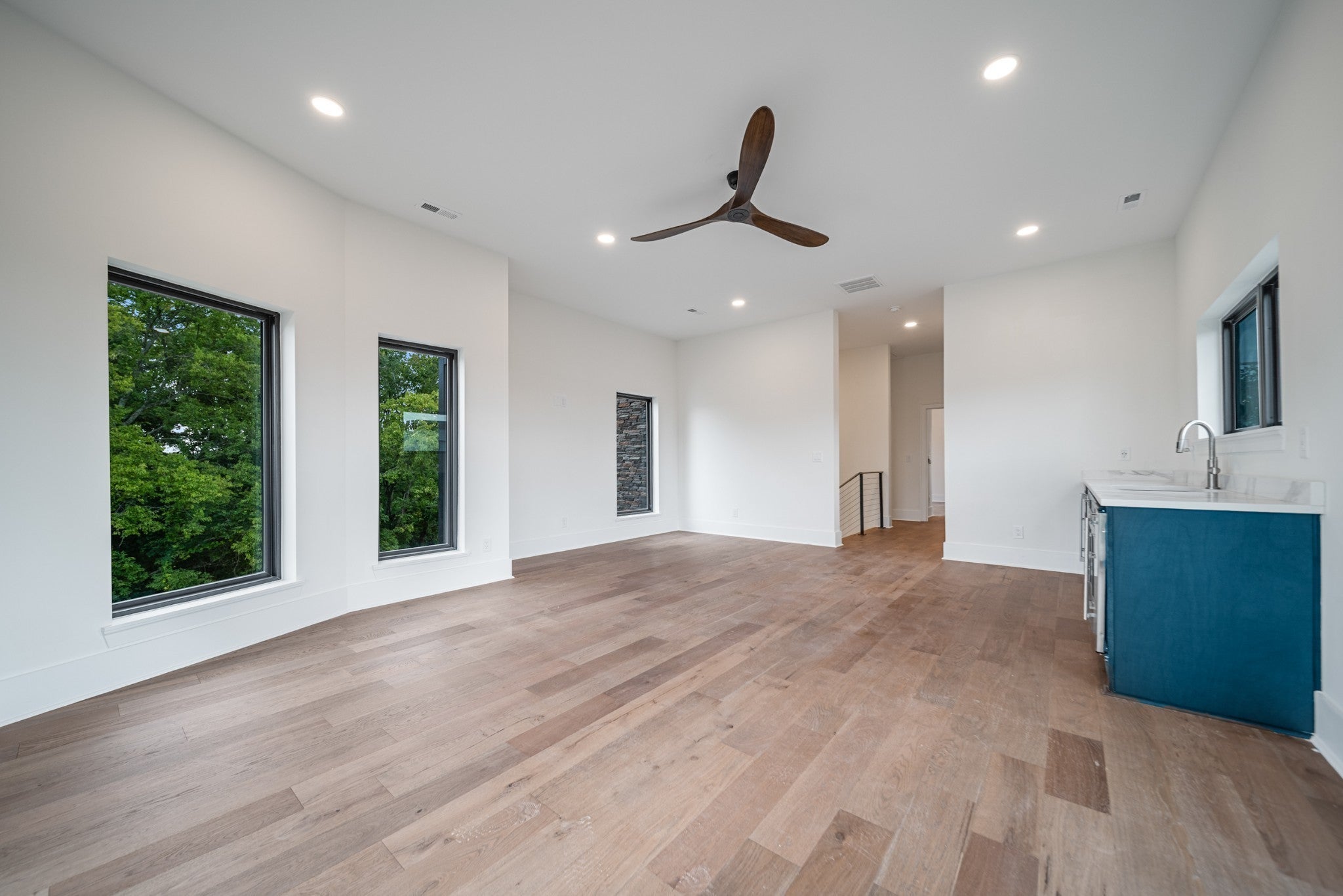 Nashville, Tennessee, 37209, United States, 4 Bedrooms Bedrooms, ,5 BathroomsBathrooms,Residential,Active,2007985