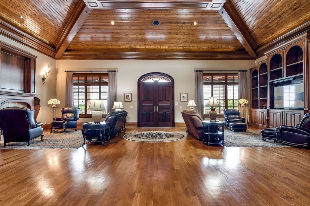 Hendersonville, Tennessee, 37075, United States, 4 Bedrooms Bedrooms, ,4 BathroomsBathrooms,Residential,Active,1936380
