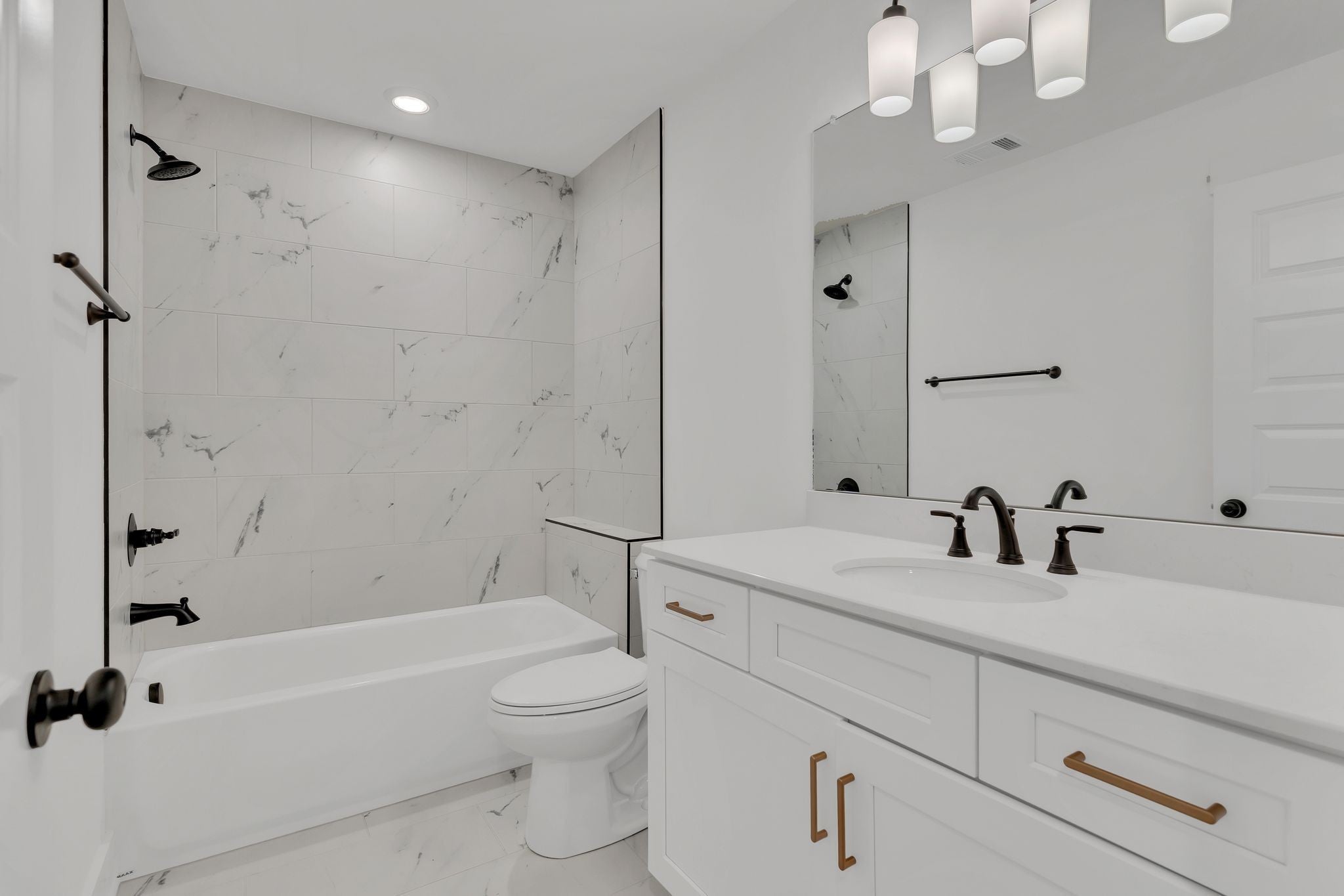 Hendersonville, Tennessee, 37075, United States, 4 Bedrooms Bedrooms, ,4 BathroomsBathrooms,Residential,Active,2011440