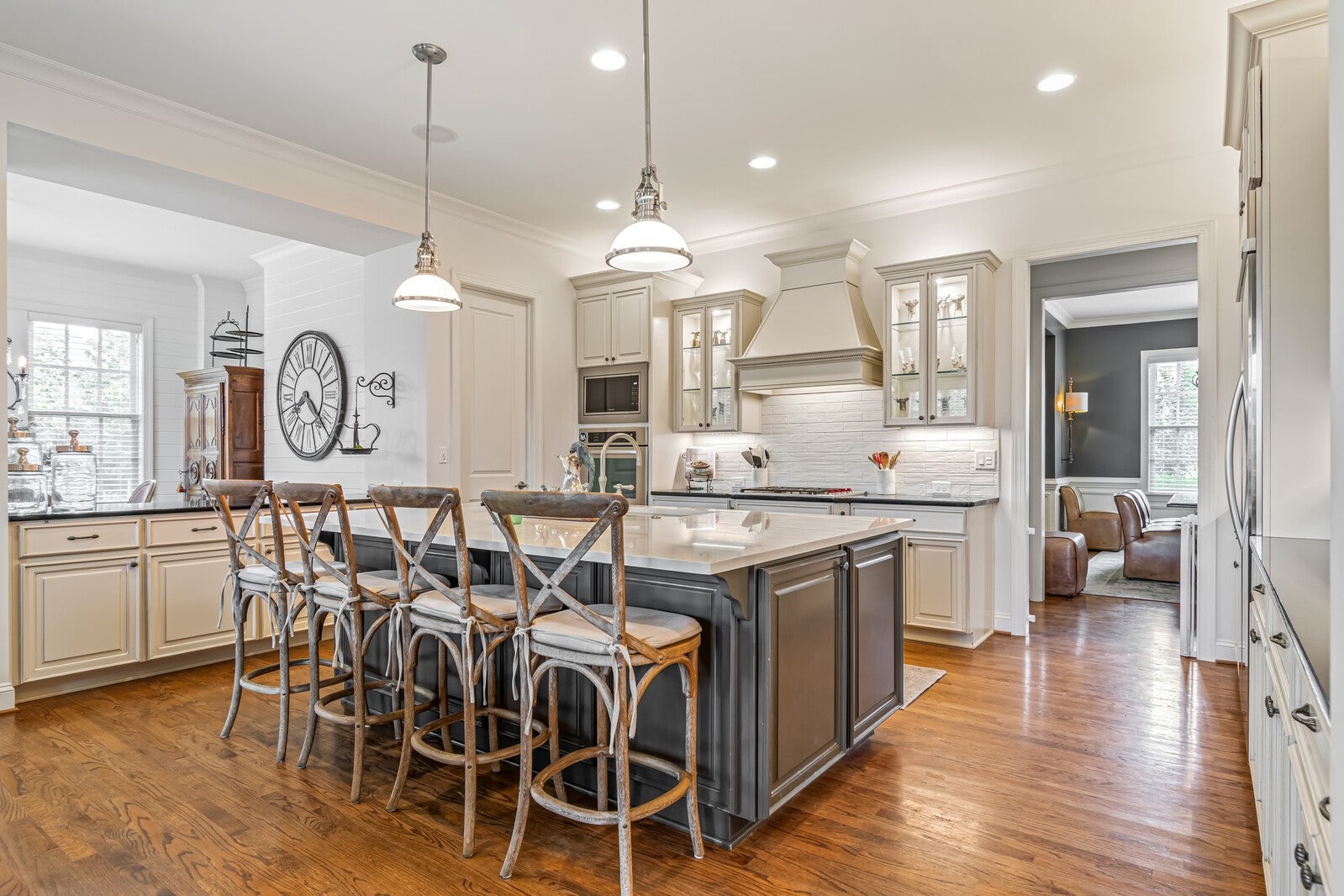 Brentwood, Tennessee, 37027, United States, 5 Bedrooms Bedrooms, ,7 BathroomsBathrooms,Residential,Active,2011215