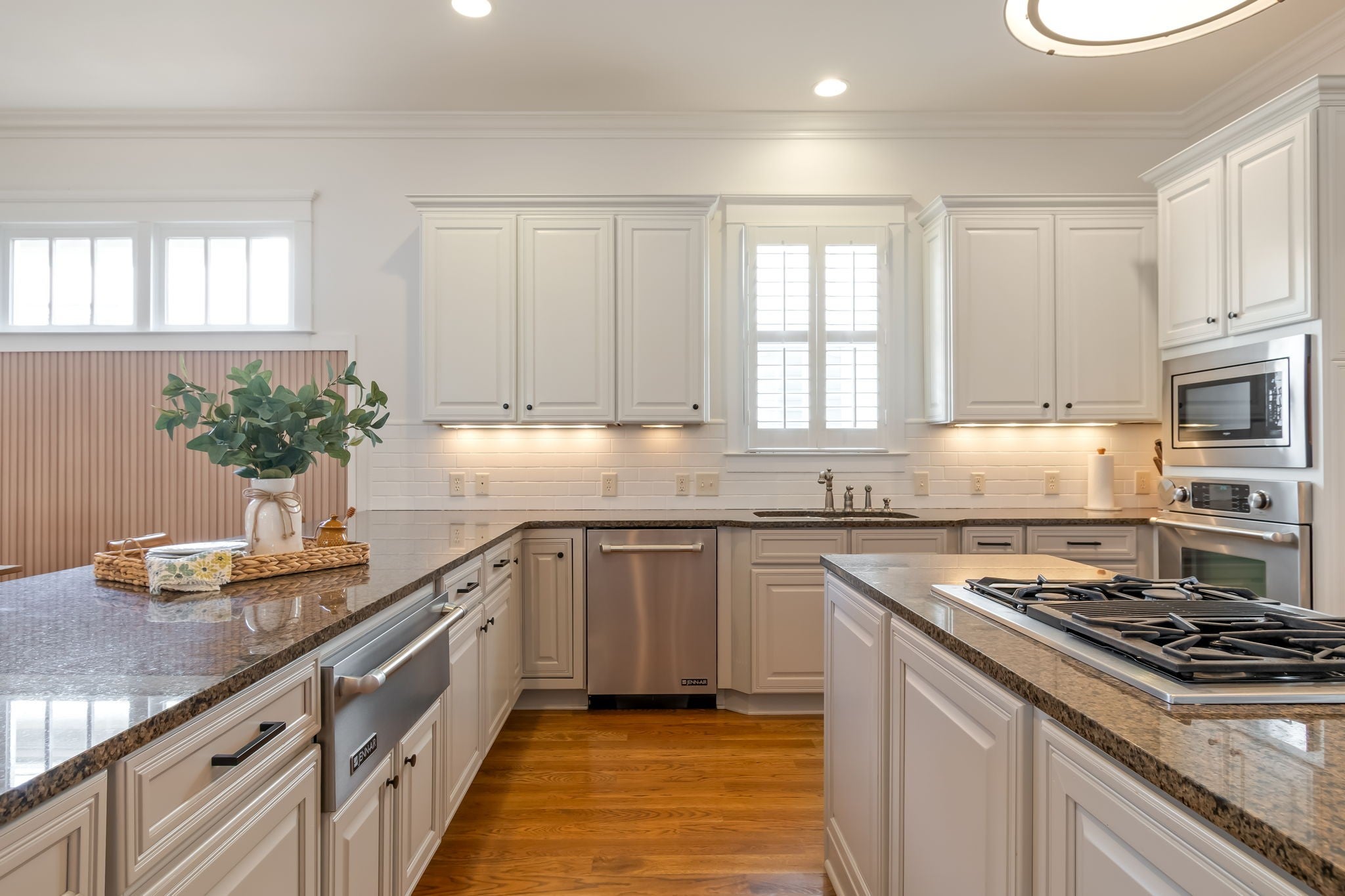 Thompsons Station, Tennessee, 37179, United States, 5 Bedrooms Bedrooms, ,5 BathroomsBathrooms,Residential,Active,2028176