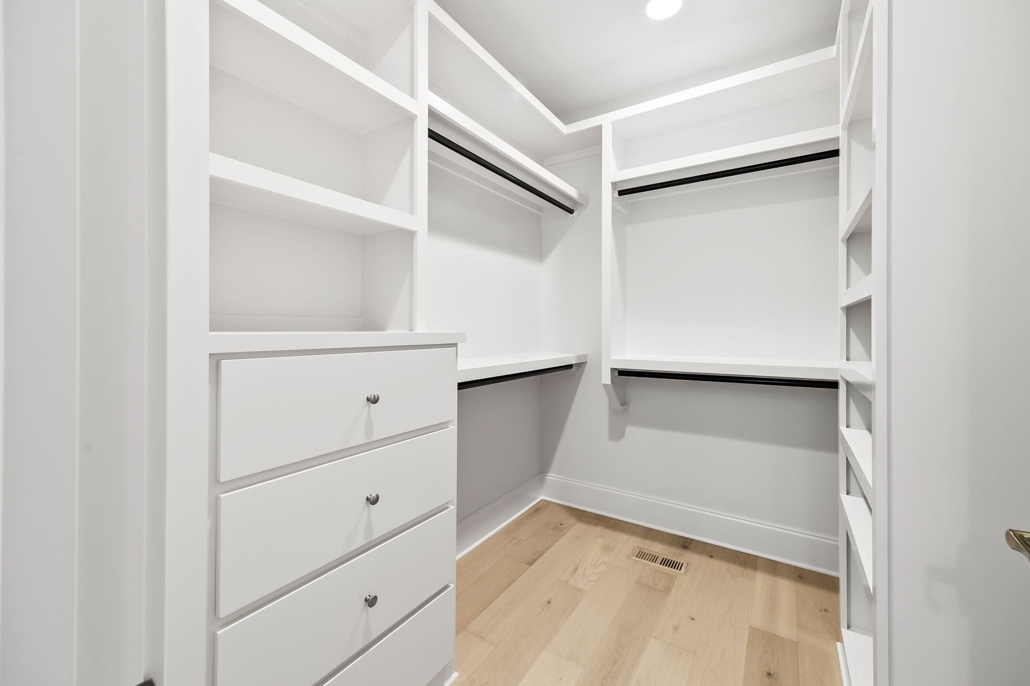 Brentwood, Tennessee, 37027, United States, 5 Bedrooms Bedrooms, ,5 BathroomsBathrooms,Residential,Active,1992550