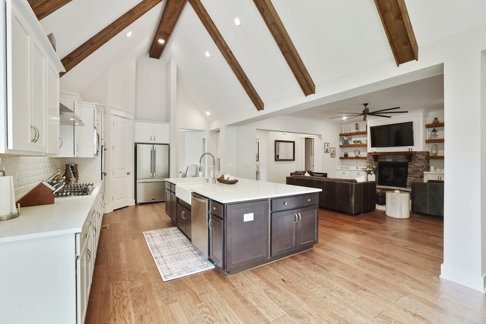 Franklin, Tennessee, 37064, United States, 3 Bedrooms Bedrooms, ,4 BathroomsBathrooms,Residential,Active,1907978