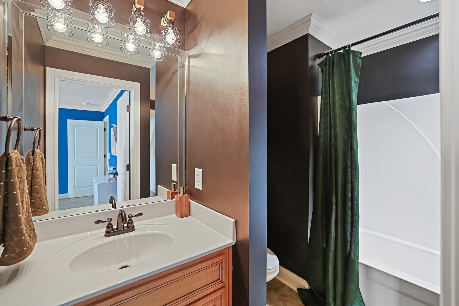 Lebanon, Tennessee, 37087, United States, 4 Bedrooms Bedrooms, ,4 BathroomsBathrooms,Residential,Active,1994975