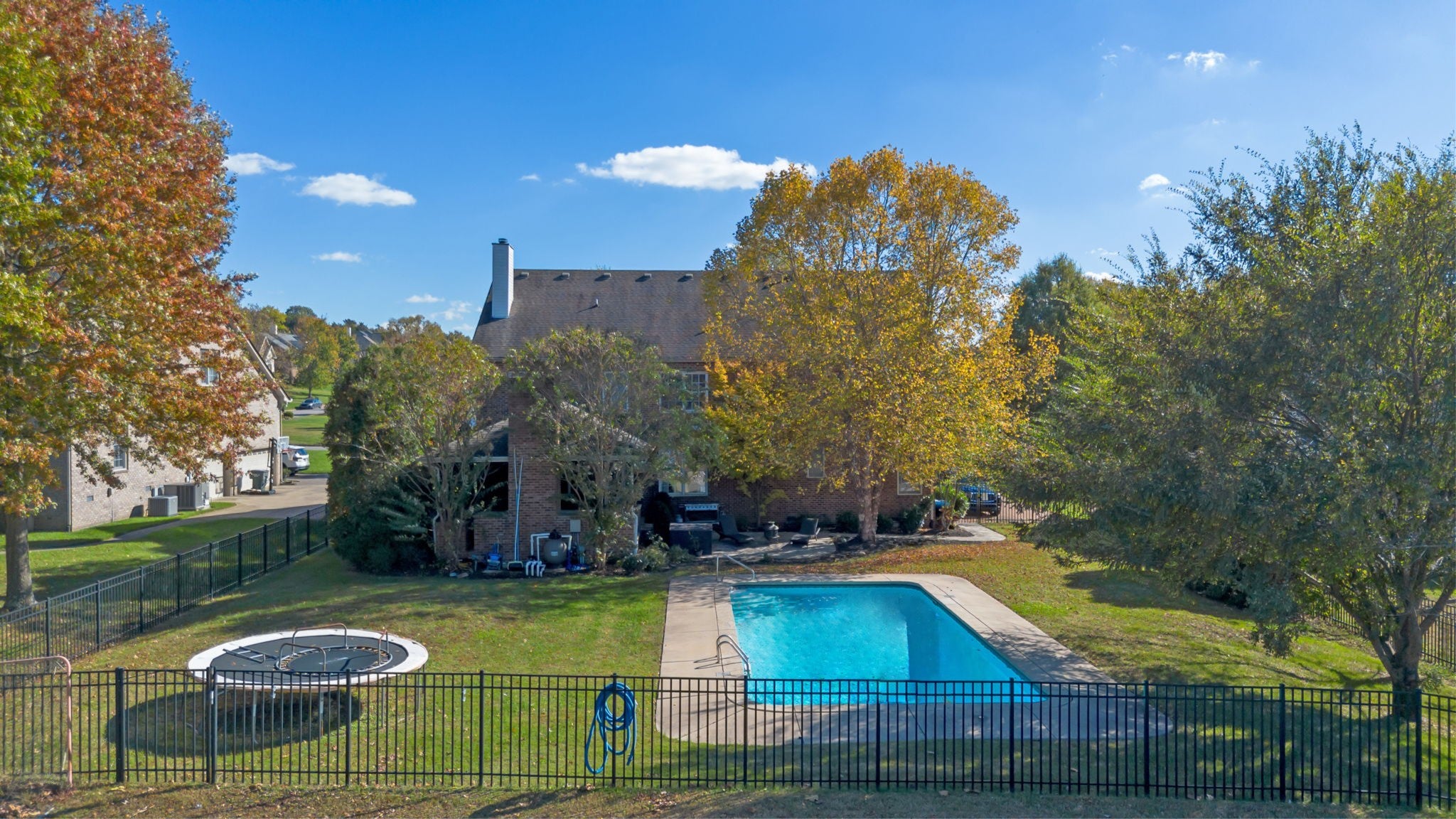 Brentwood, Tennessee, 37027, United States, 5 Bedrooms Bedrooms, ,4 BathroomsBathrooms,Residential,Active,2006880