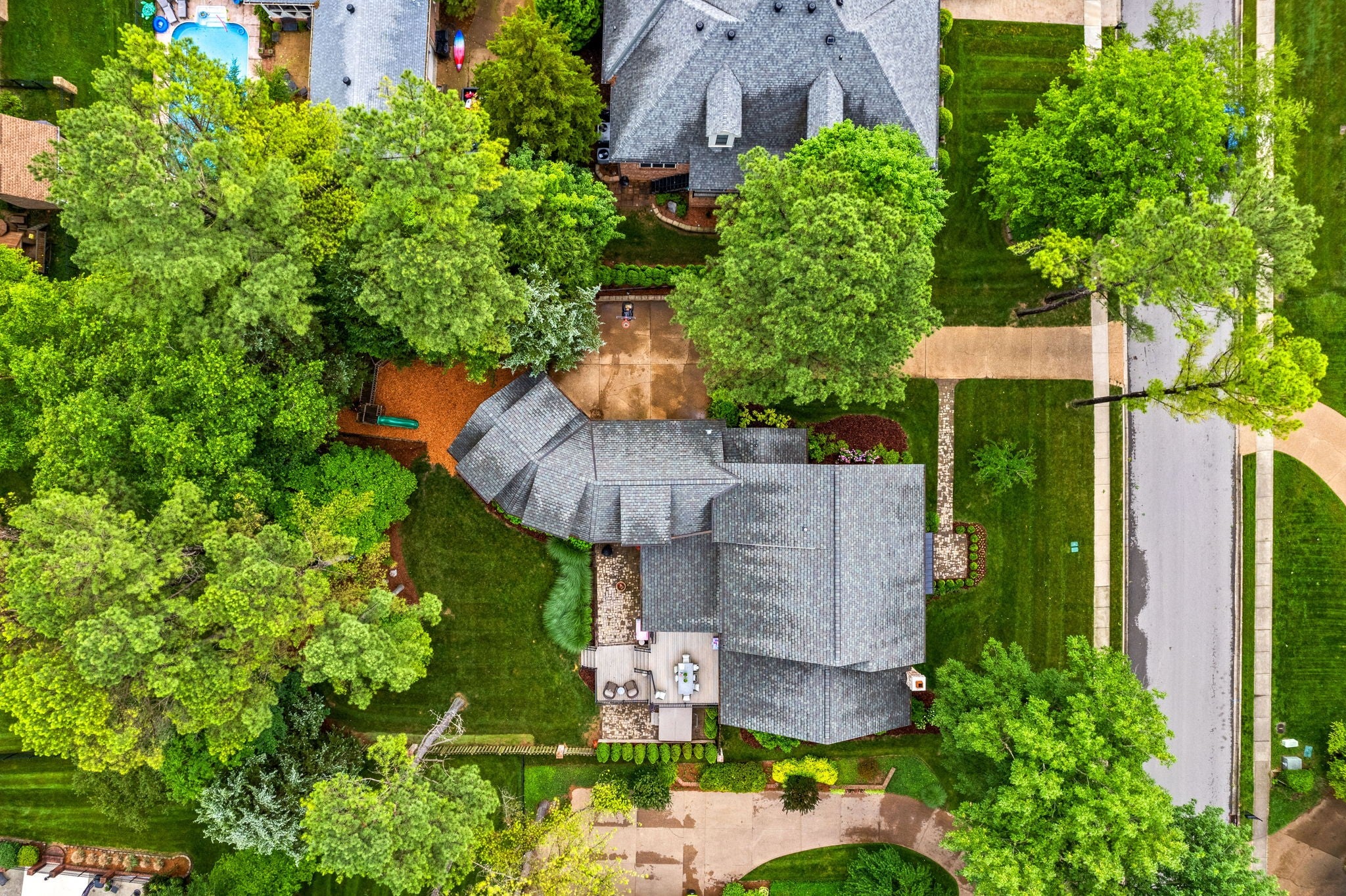 Clarksville, Tennessee, 37043, United States, 7 Bedrooms Bedrooms, ,4 BathroomsBathrooms,Residential,Active,1994960