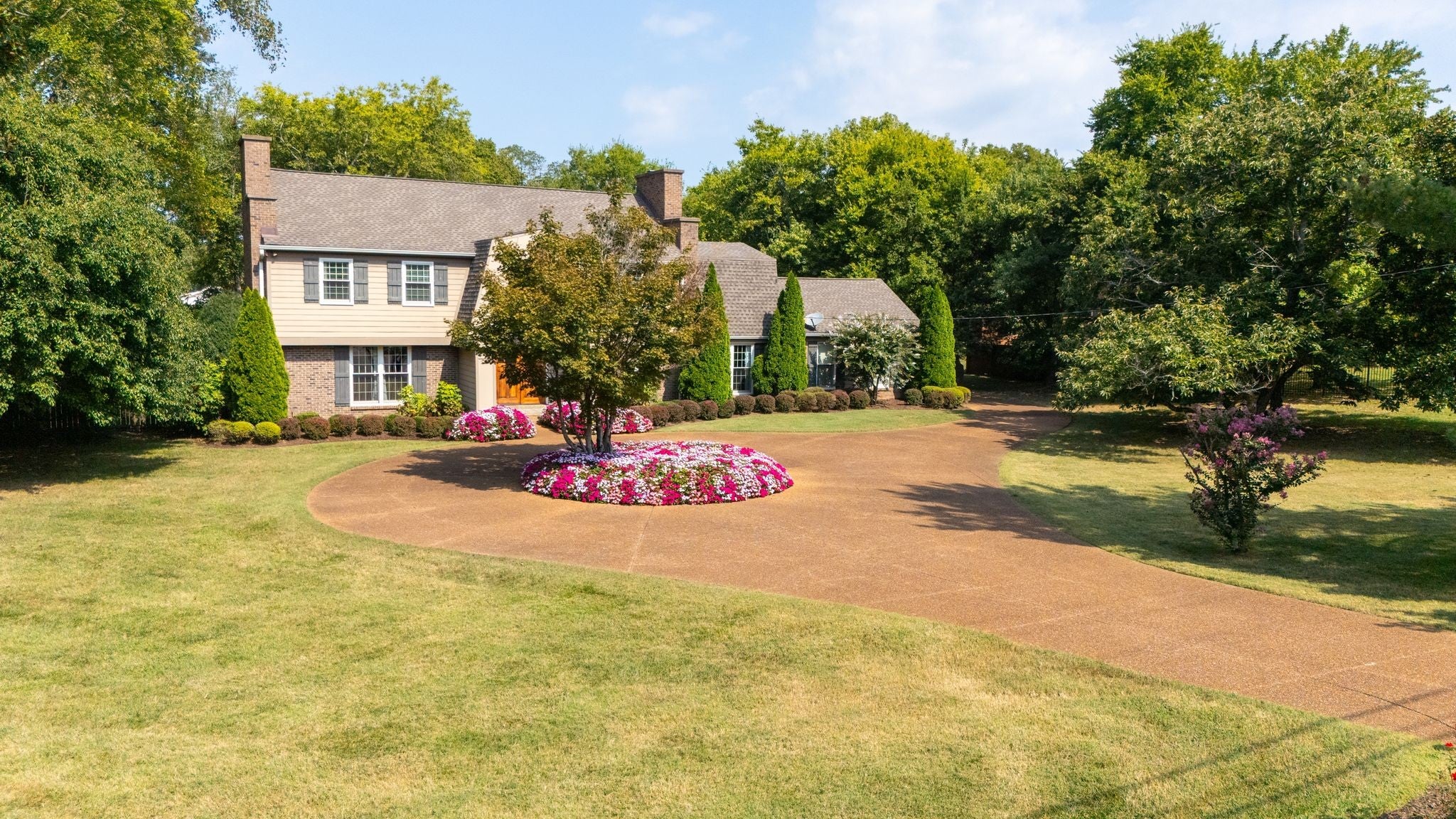 Nashville, Tennessee, 37221, United States, 4 Bedrooms Bedrooms, ,3 BathroomsBathrooms,Residential,Active,1967104