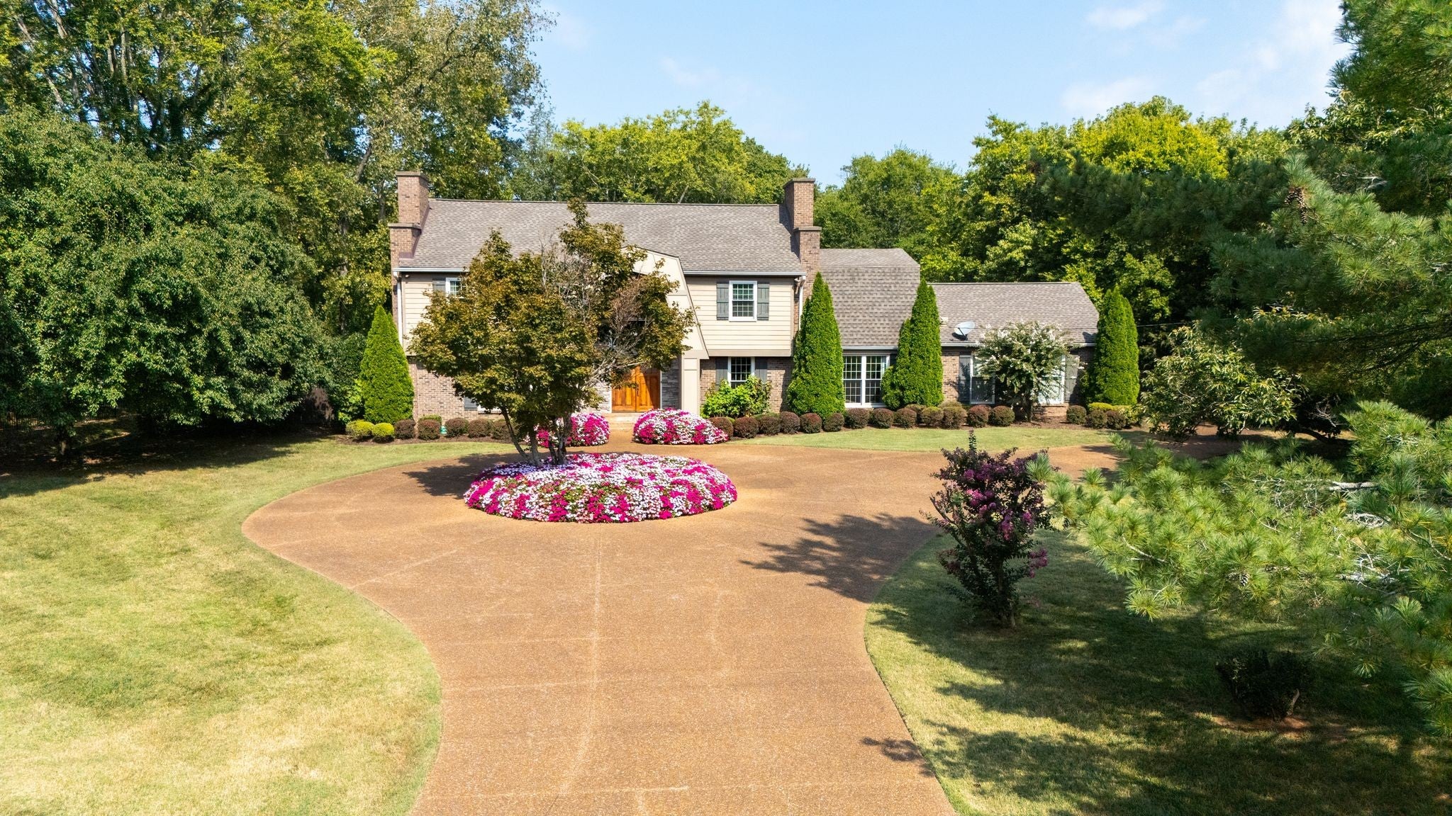 Nashville, Tennessee, 37221, United States, 4 Bedrooms Bedrooms, ,3 BathroomsBathrooms,Residential,Active,1967104