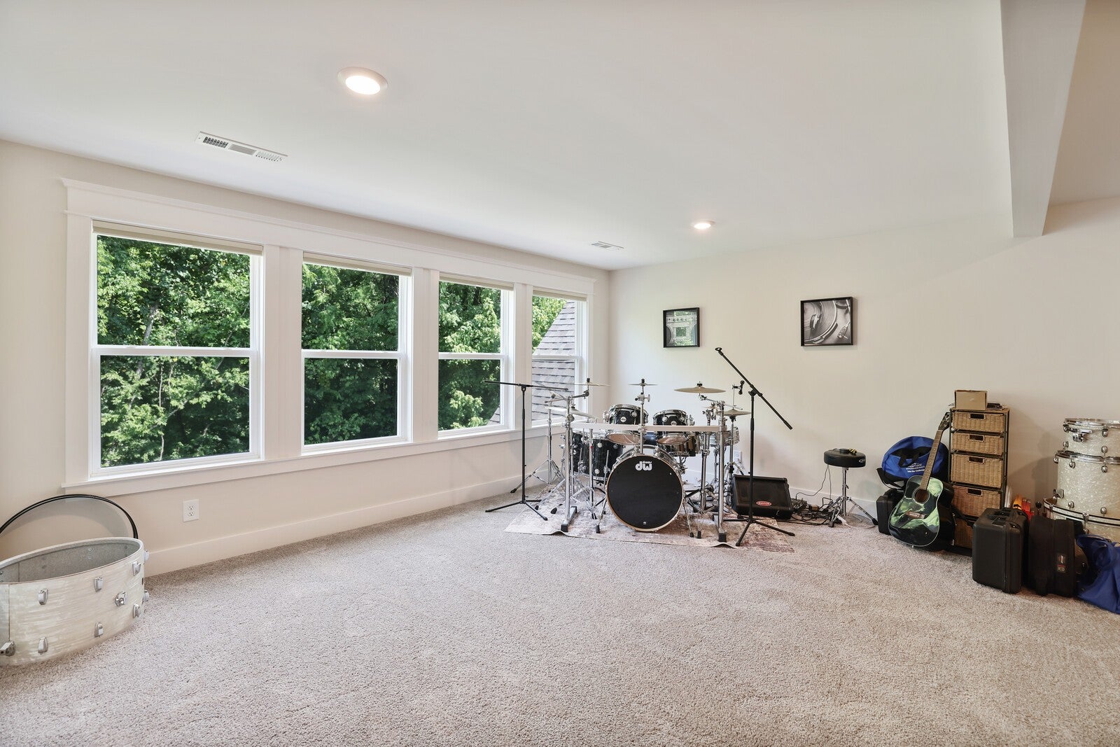 Franklin, Tennessee, 37064, United States, 3 Bedrooms Bedrooms, ,4 BathroomsBathrooms,Residential,Active,1907978