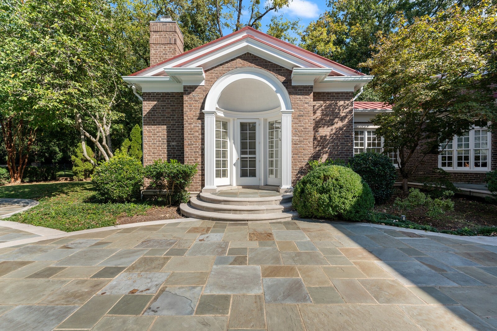 Nashville, Tennessee, 37205, United States, 5 Bedrooms Bedrooms, ,7 BathroomsBathrooms,Residential,Active,1965991