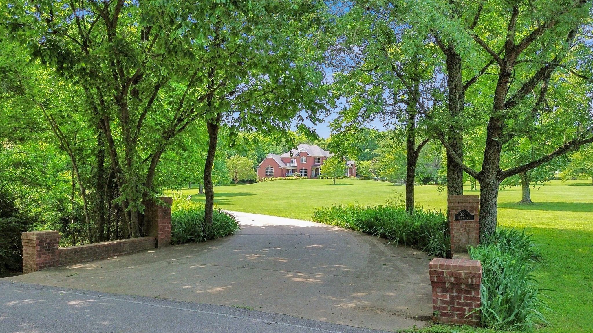 Franklin, Tennessee, 37064, United States, ,5 BathroomsBathrooms,Residential,Active,1824901