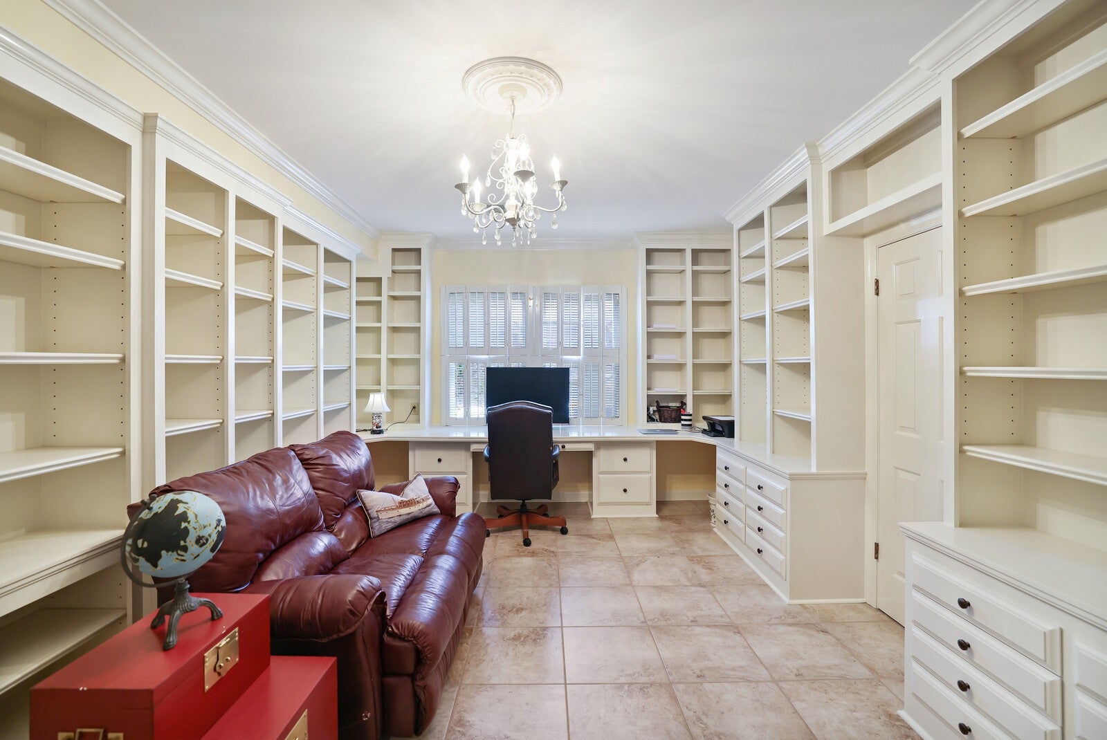 Nashville, Tennessee, 37205, United States, 4 Bedrooms Bedrooms, ,4 BathroomsBathrooms,Residential,Active,1953261
