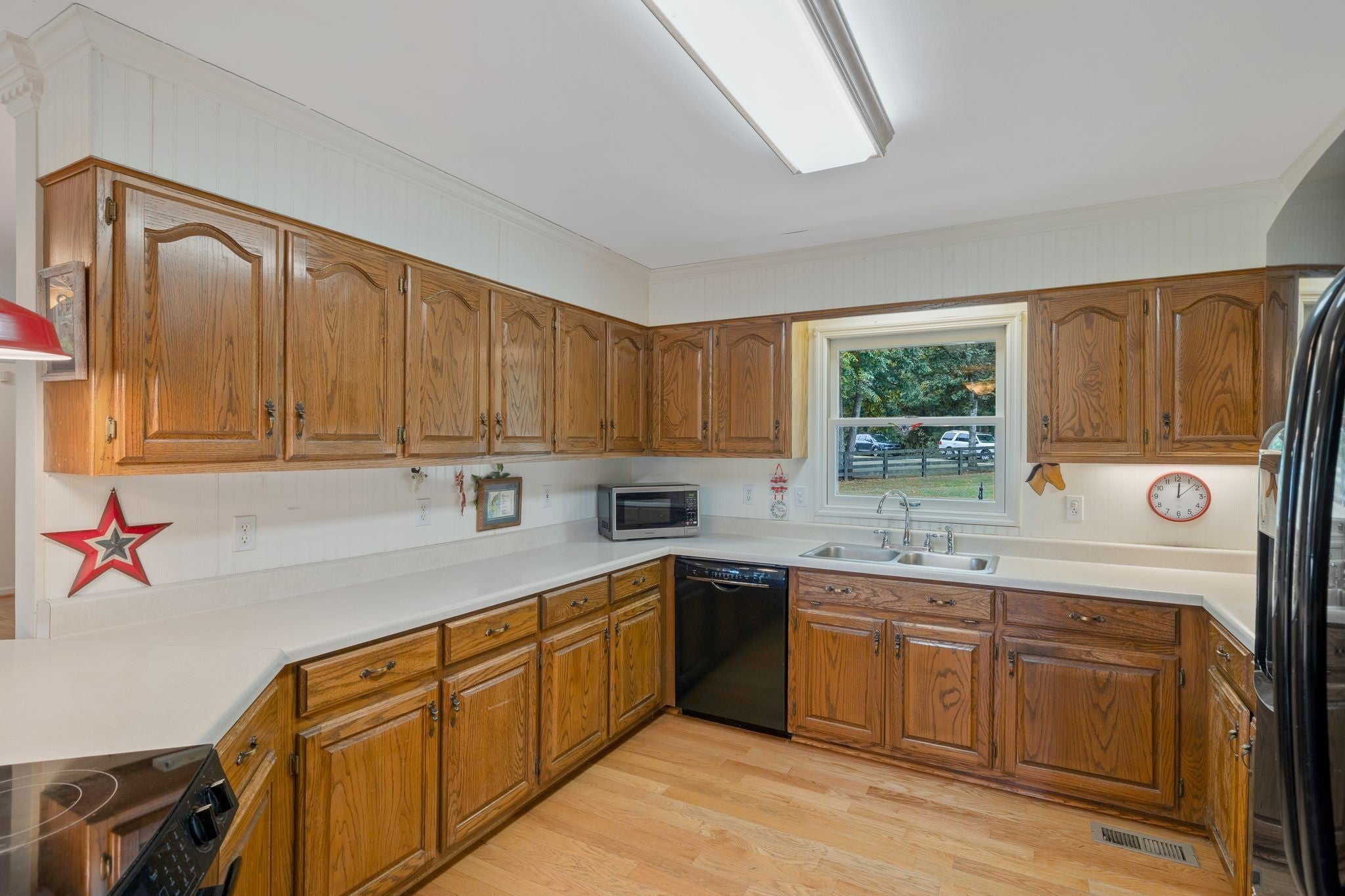 Columbia, Tennessee, 38401, United States, 3 Bedrooms Bedrooms, ,3 BathroomsBathrooms,Residential,Active,1936631