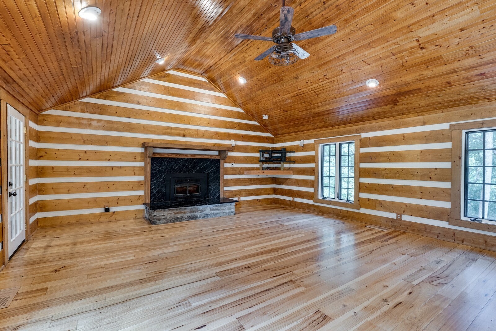 Brentwood, Tennessee, 37027, United States, 3 Bedrooms Bedrooms, ,3 BathroomsBathrooms,Residential,Active,1967284