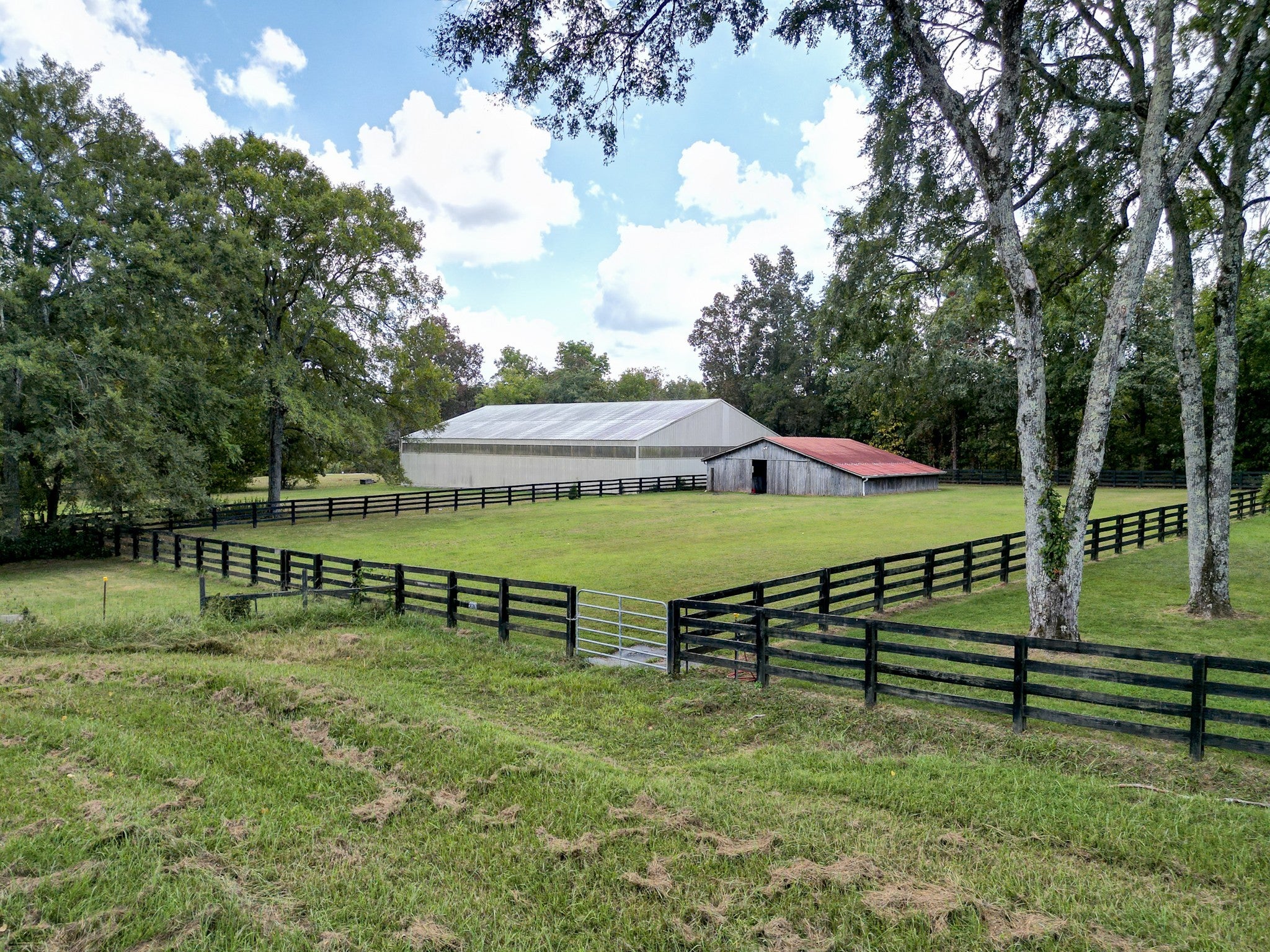 Columbia, Tennessee, 38401, United States, 3 Bedrooms Bedrooms, ,3 BathroomsBathrooms,Residential,Active,1936631