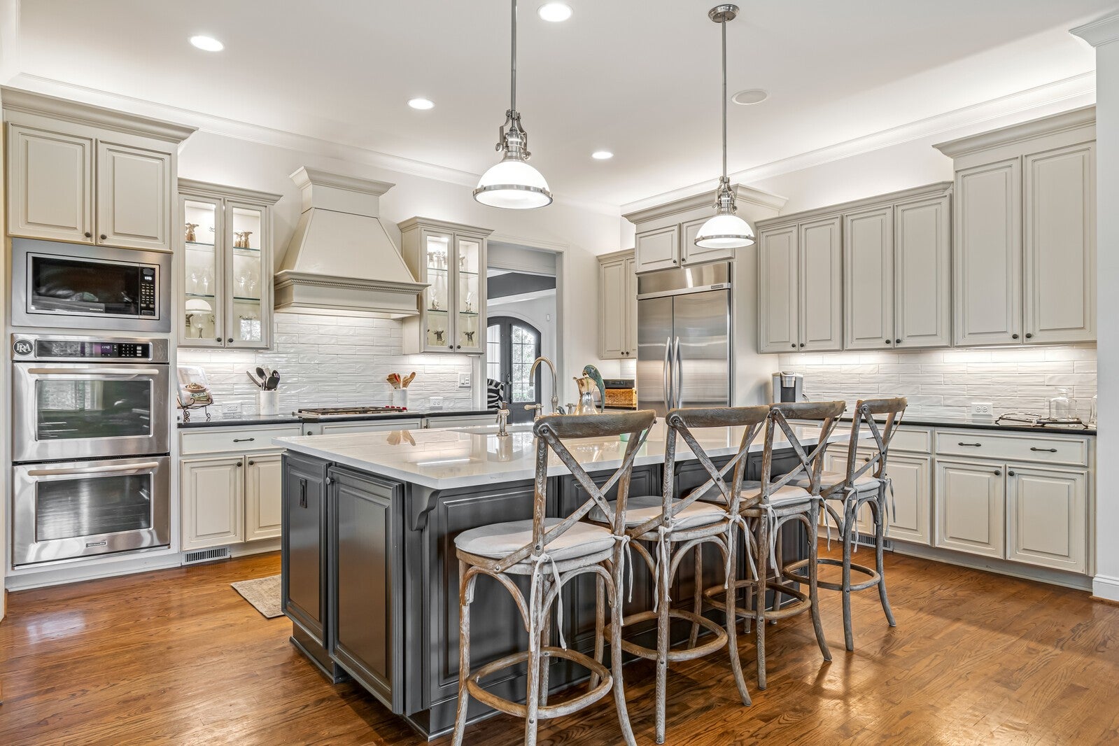 Brentwood, Tennessee, 37027, United States, 5 Bedrooms Bedrooms, ,7 BathroomsBathrooms,Residential,Active,2011215