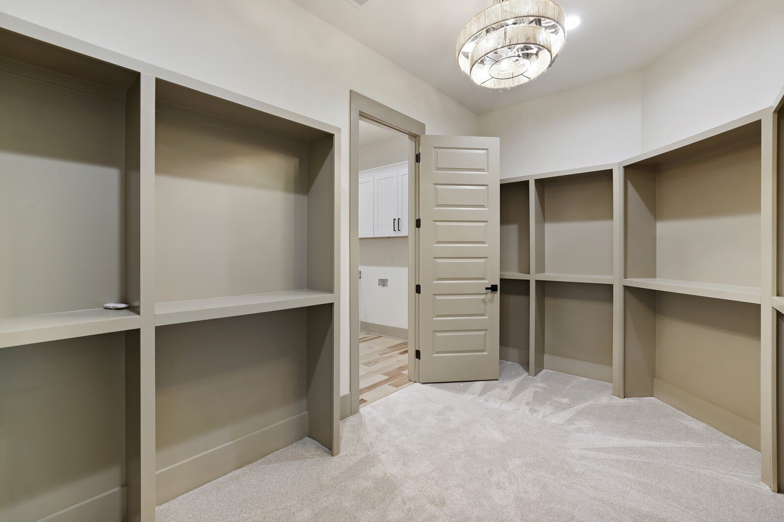 Lebanon, Tennessee, 37087, United States, 5 Bedrooms Bedrooms, ,6 BathroomsBathrooms,Residential,Active,2001060