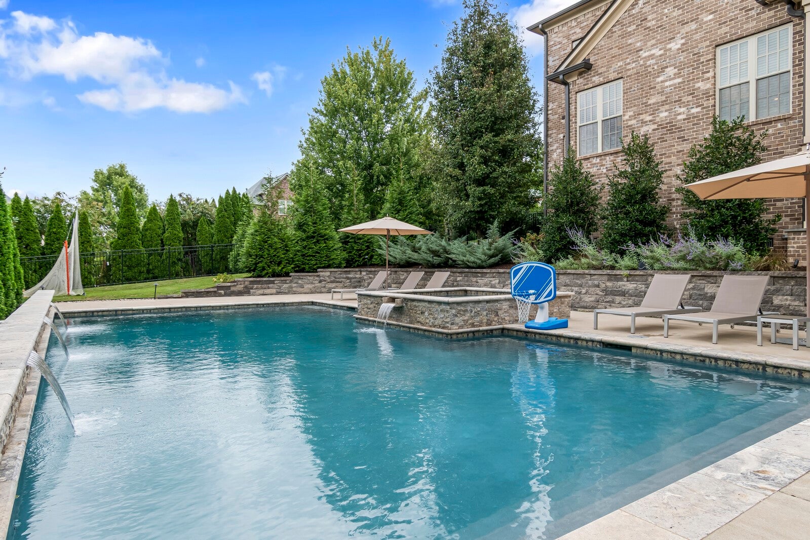 Brentwood, Tennessee, 37027, United States, 5 Bedrooms Bedrooms, ,7 BathroomsBathrooms,Residential,Active,2011215