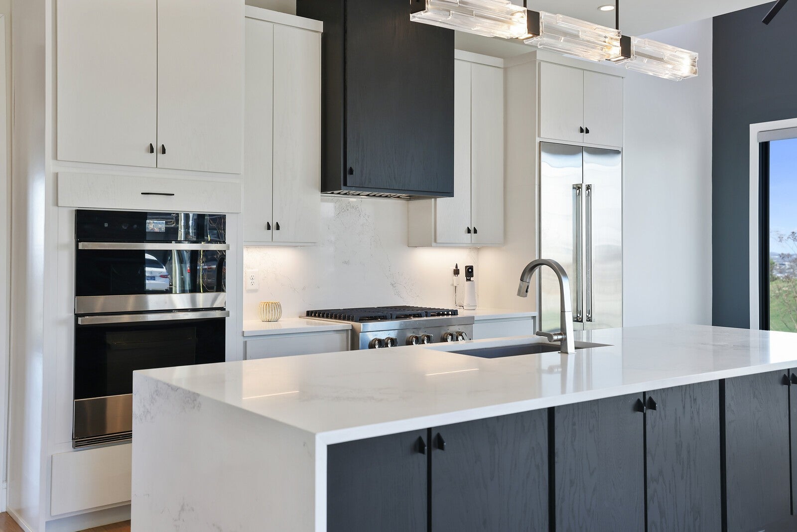 Nashville, Tennessee, 37209, United States, 4 Bedrooms Bedrooms, ,5 BathroomsBathrooms,Residential,Active,1888976