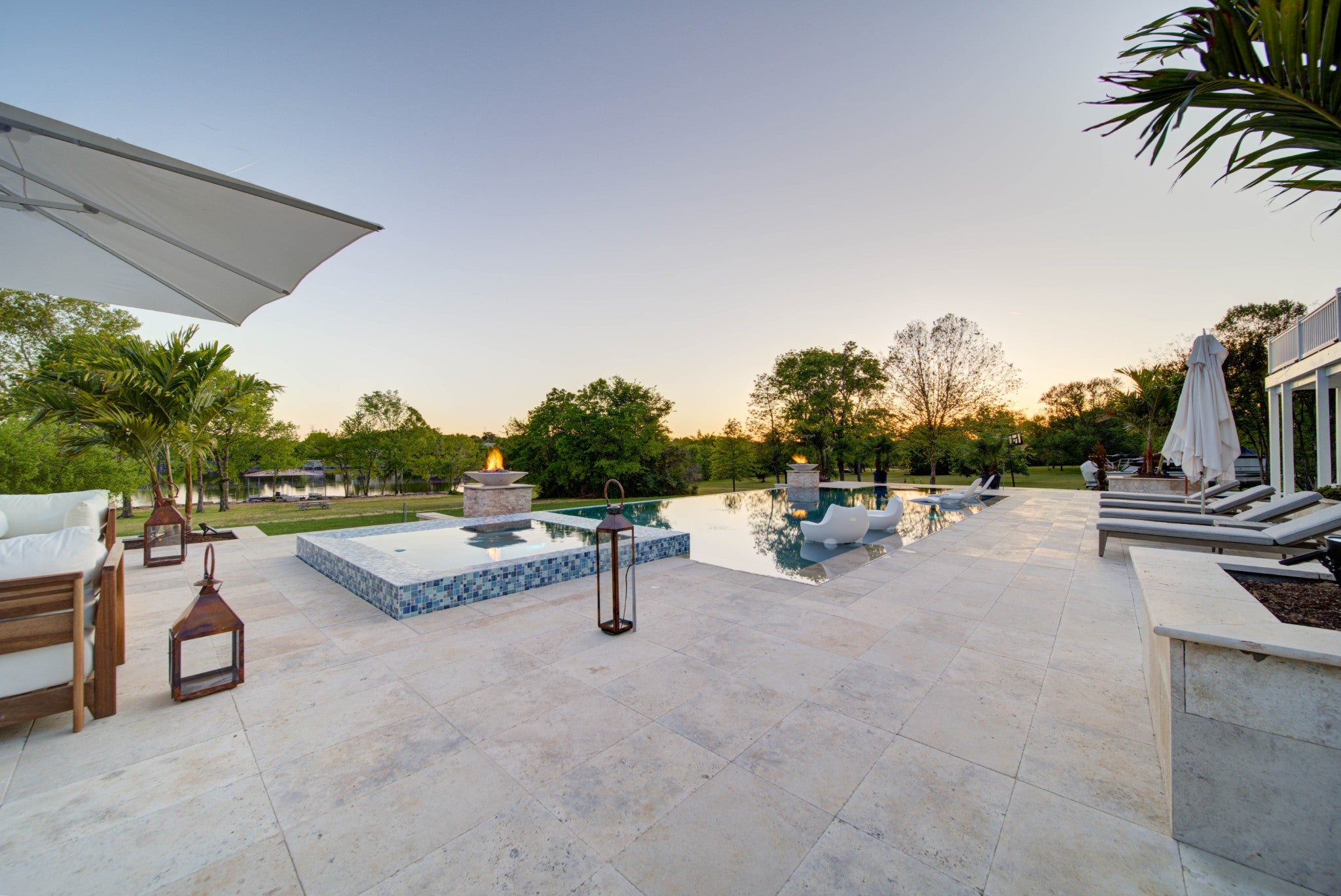 Gallatin, Tennessee, 37066, United States, 4 Bedrooms Bedrooms, ,5 BathroomsBathrooms,Residential,Active,1986918