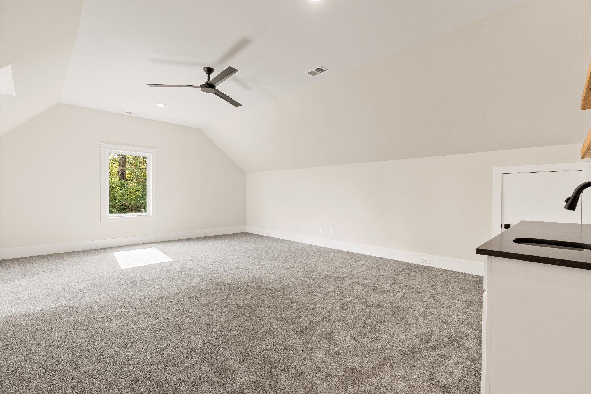 Lebanon, Tennessee, 37090, United States, 5 Bedrooms Bedrooms, ,7 BathroomsBathrooms,Residential,Active,1927656