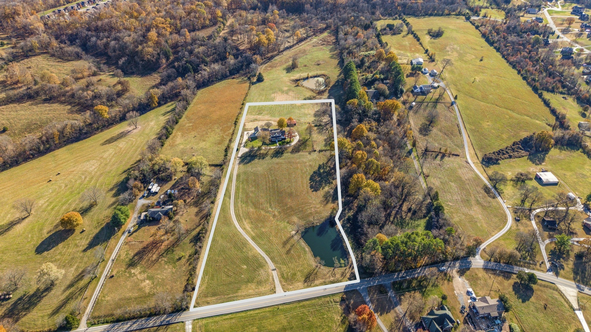 Lebanon, Tennessee, 37087, United States, 4 Bedrooms Bedrooms, ,7 BathroomsBathrooms,Residential,Active,2007658