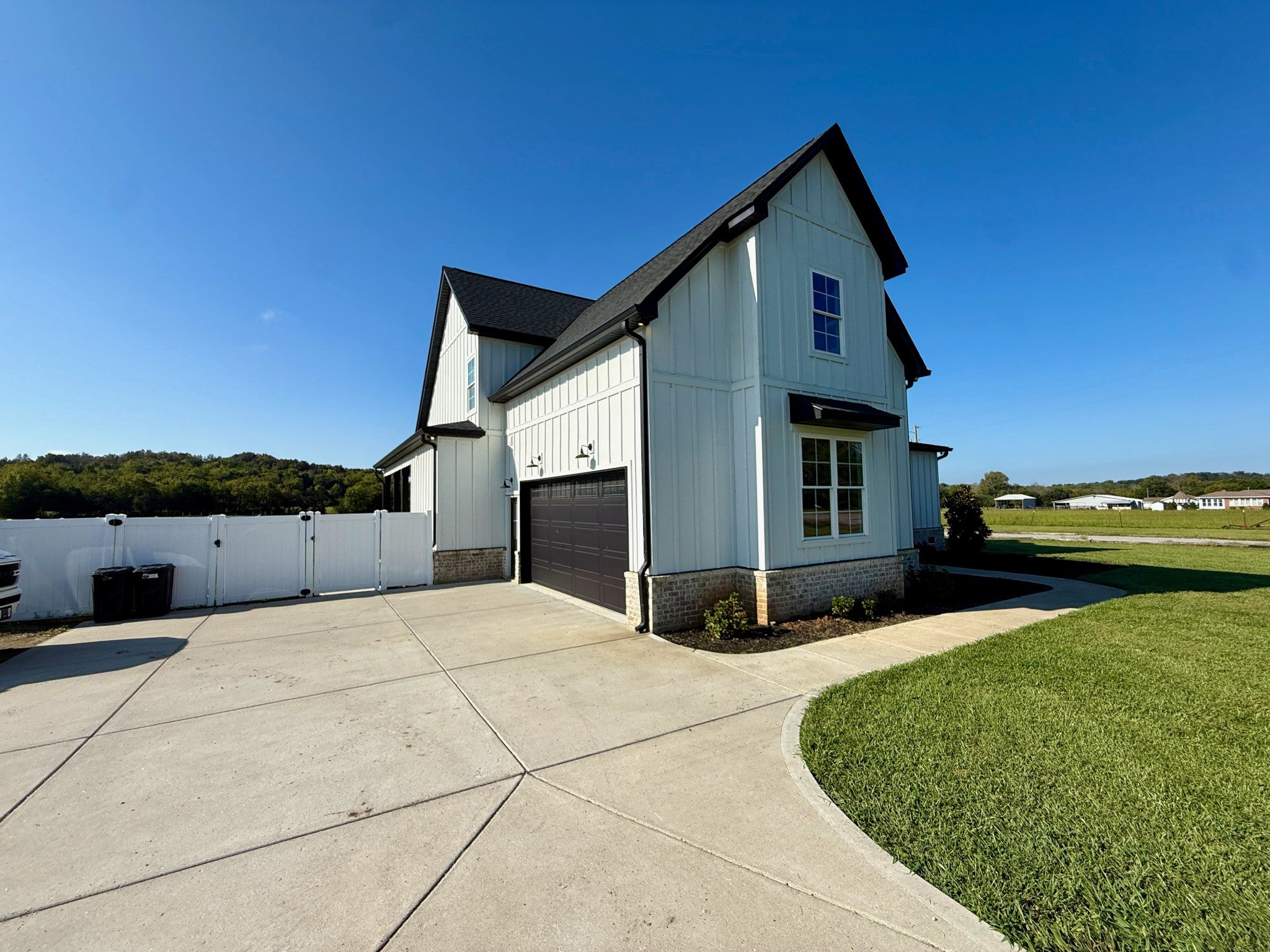 Lebanon, Tennessee, 37090, United States, 3 Bedrooms Bedrooms, ,4 BathroomsBathrooms,Residential,Active,1954332