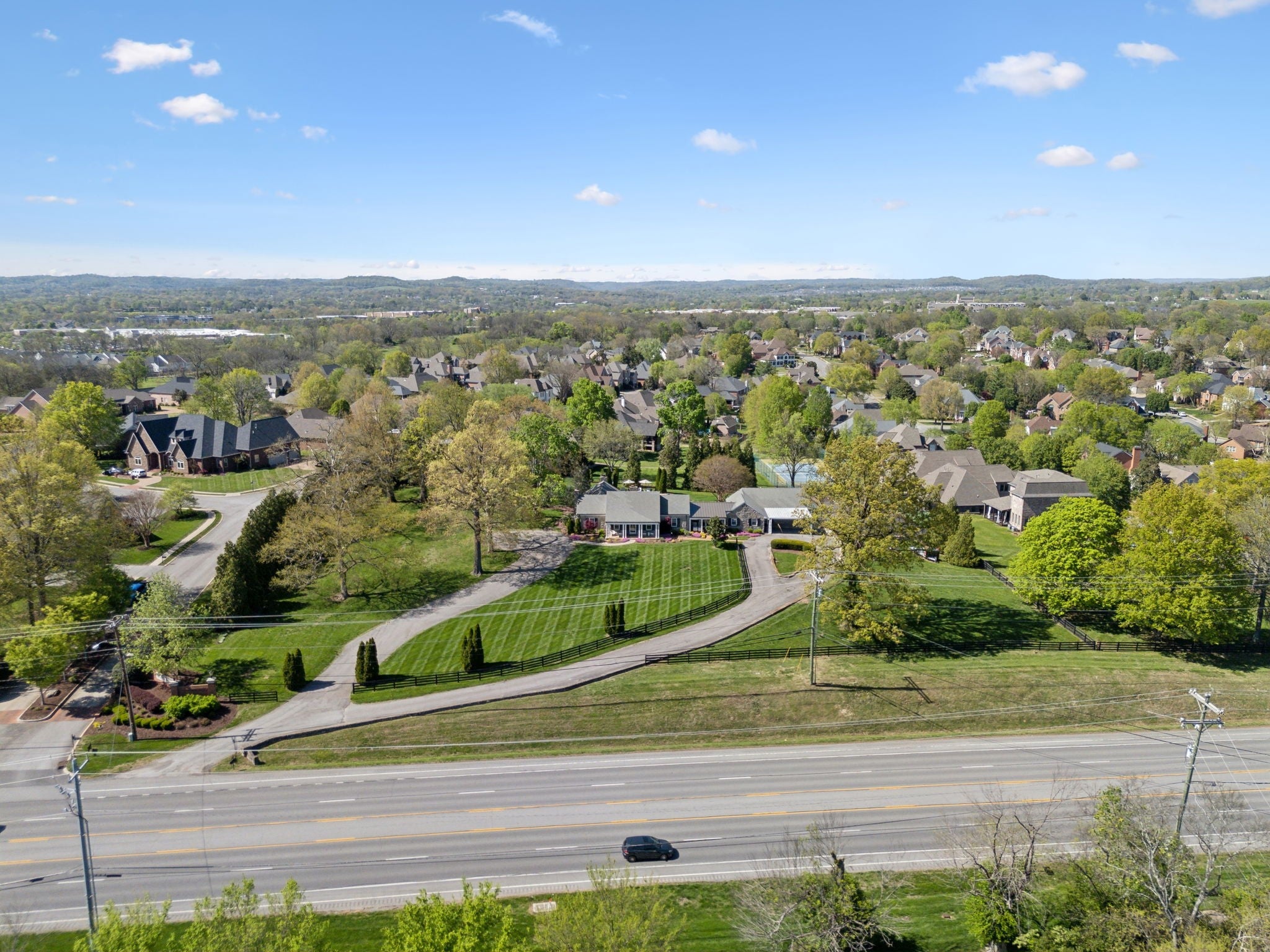 Hendersonville, Tennessee, 37075, United States, 4 Bedrooms Bedrooms, ,4 BathroomsBathrooms,Residential,Active,1889035