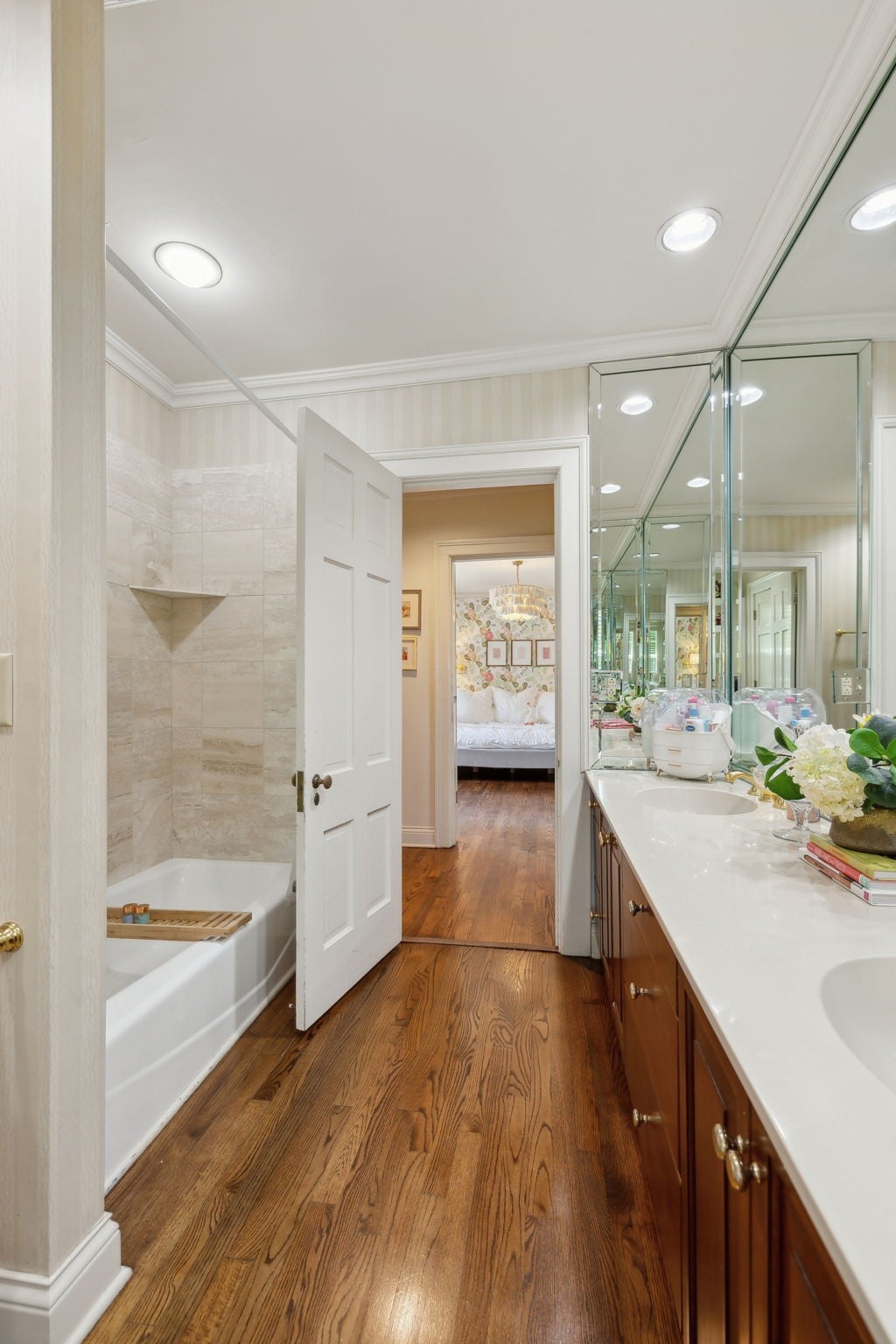 Hendersonville, Tennessee, 37075, United States, 4 Bedrooms Bedrooms, ,4 BathroomsBathrooms,Residential,Active,1889035