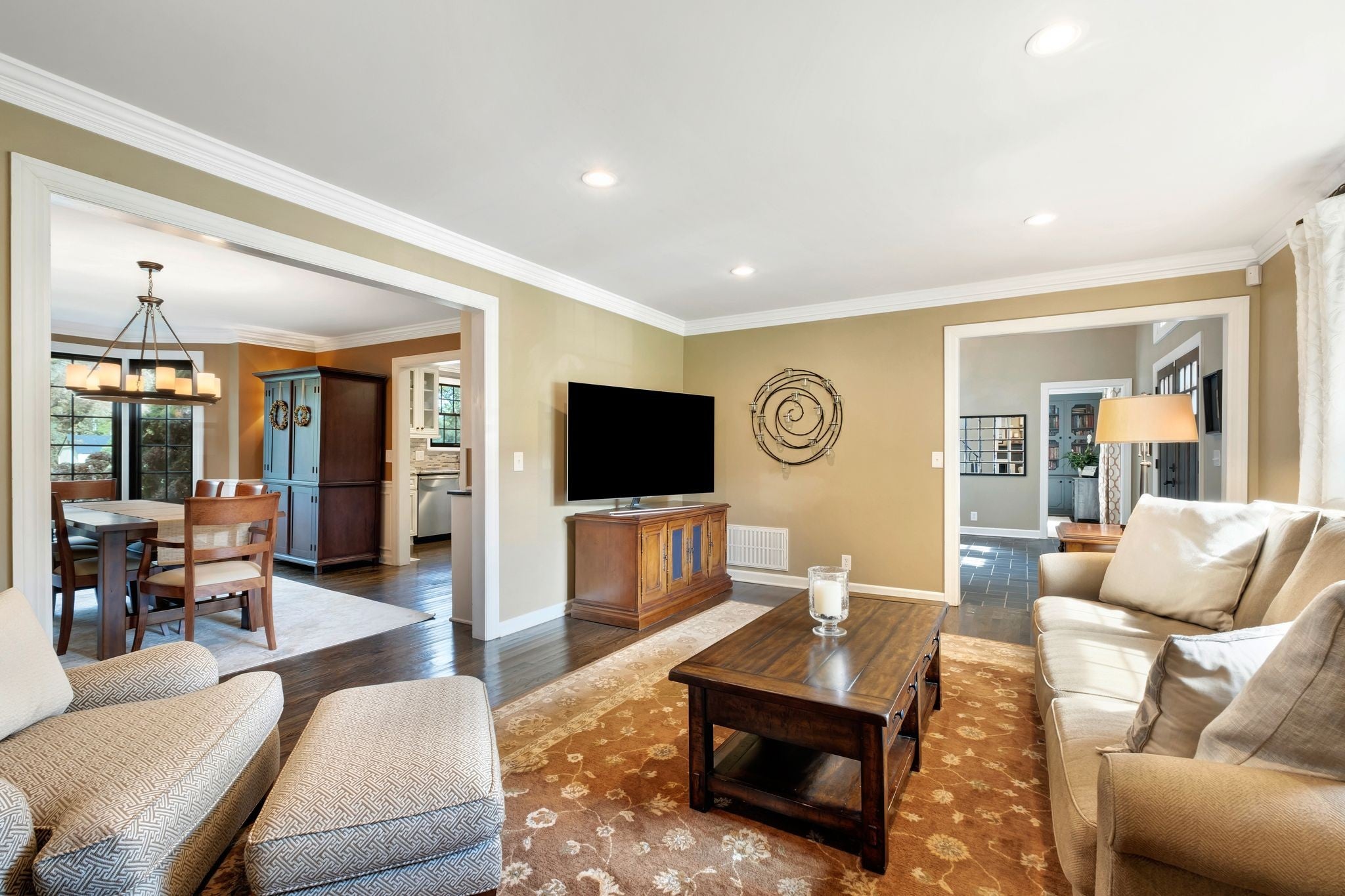 Nashville, Tennessee, 37221, United States, 4 Bedrooms Bedrooms, ,3 BathroomsBathrooms,Residential,Active,1967104