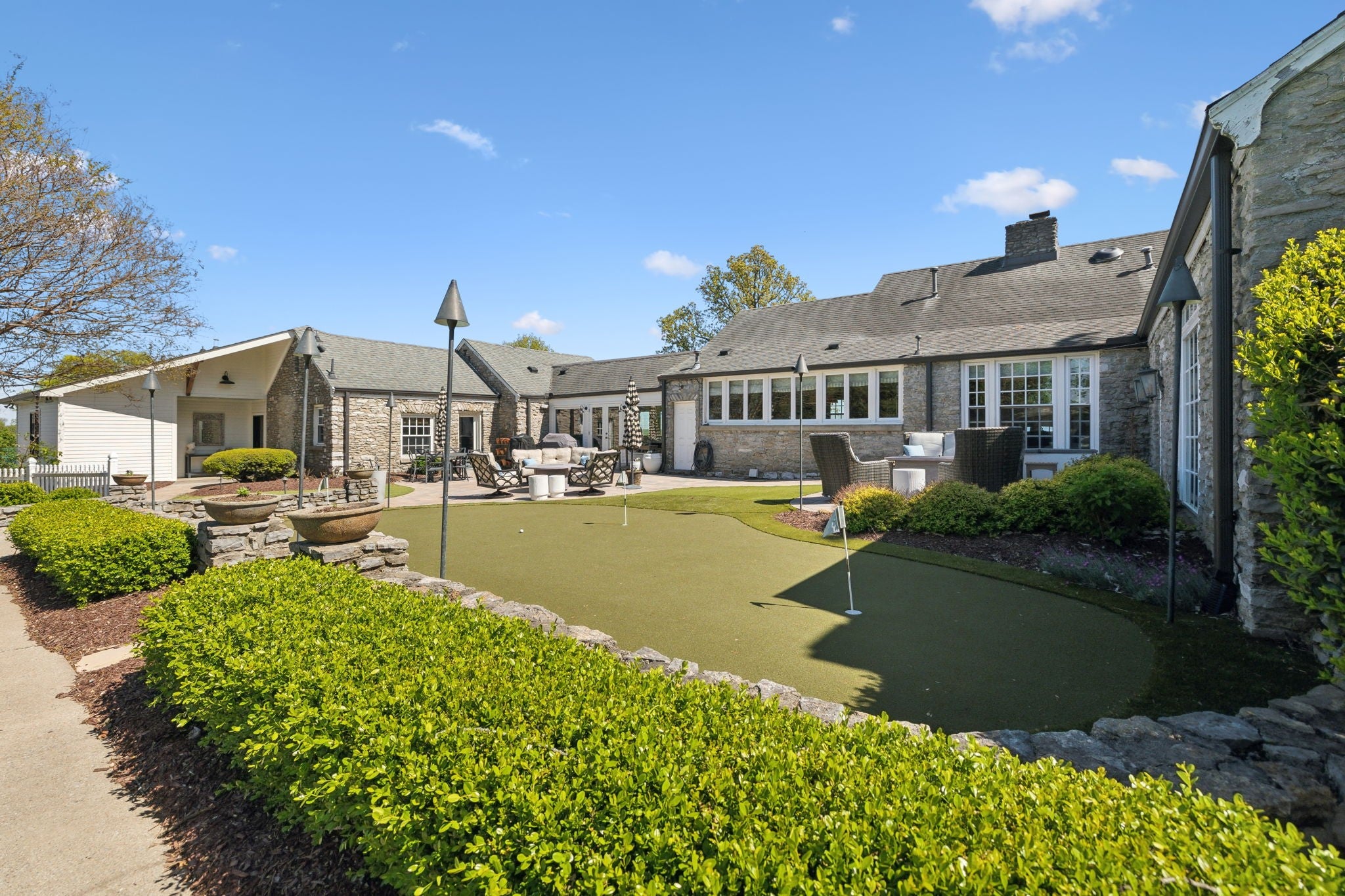 Hendersonville, Tennessee, 37075, United States, 4 Bedrooms Bedrooms, ,4 BathroomsBathrooms,Residential,Active,1889035