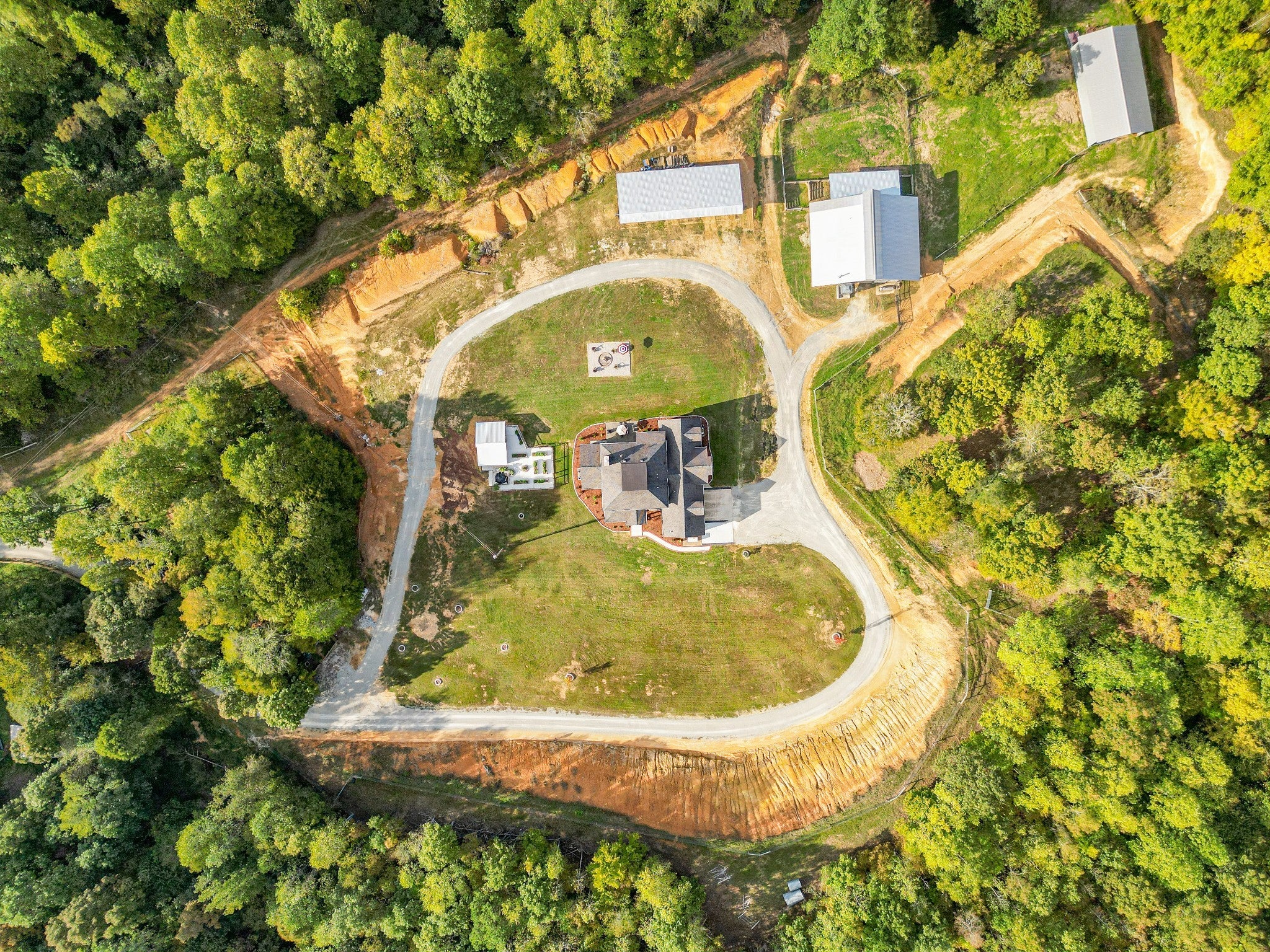 Hohenwald, Tennessee, 38462, United States, 6 Bedrooms Bedrooms, ,3 BathroomsBathrooms,Residential,Active,1964507