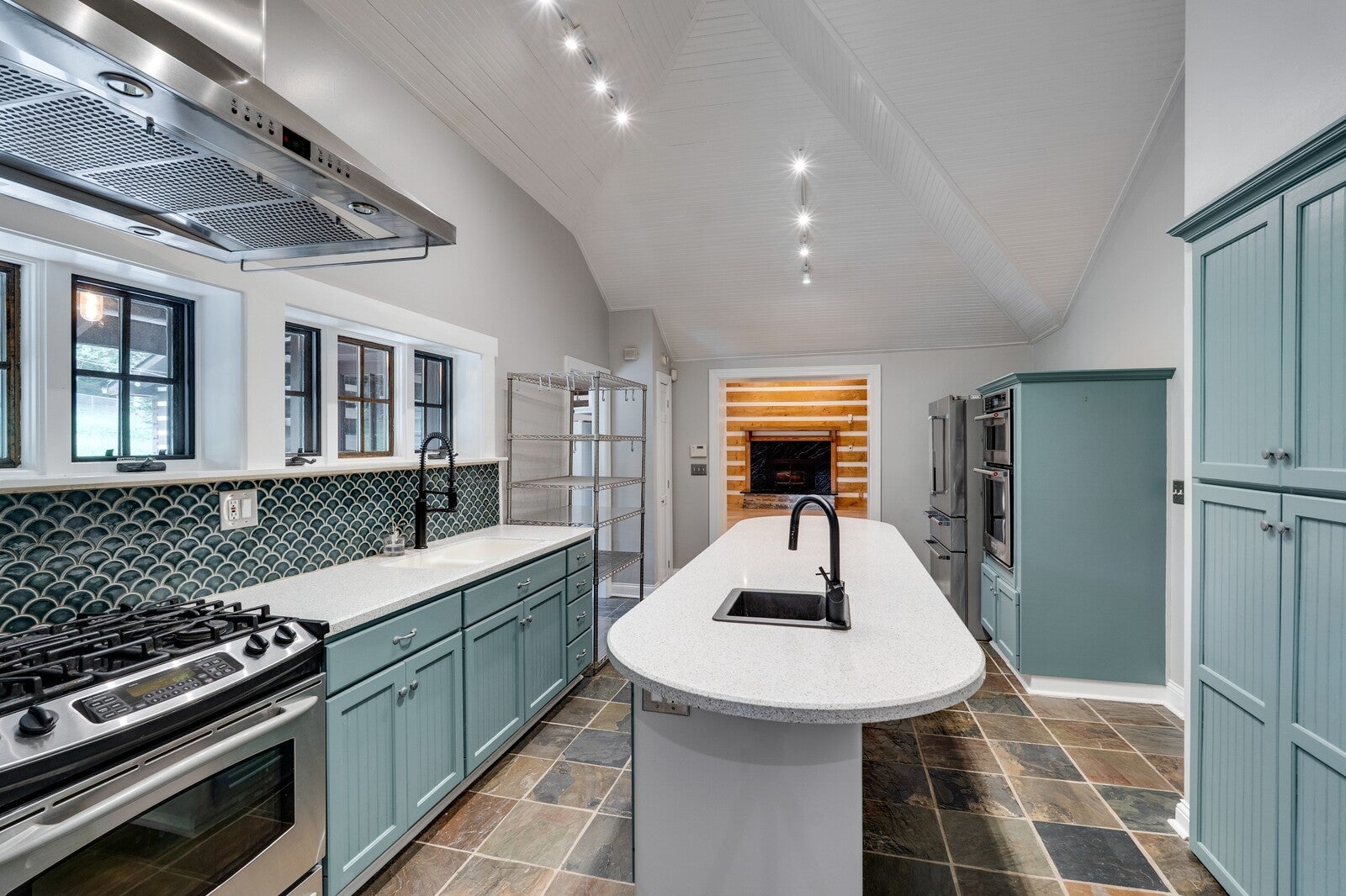 Brentwood, Tennessee, 37027, United States, 3 Bedrooms Bedrooms, ,3 BathroomsBathrooms,Residential,Active,1967284