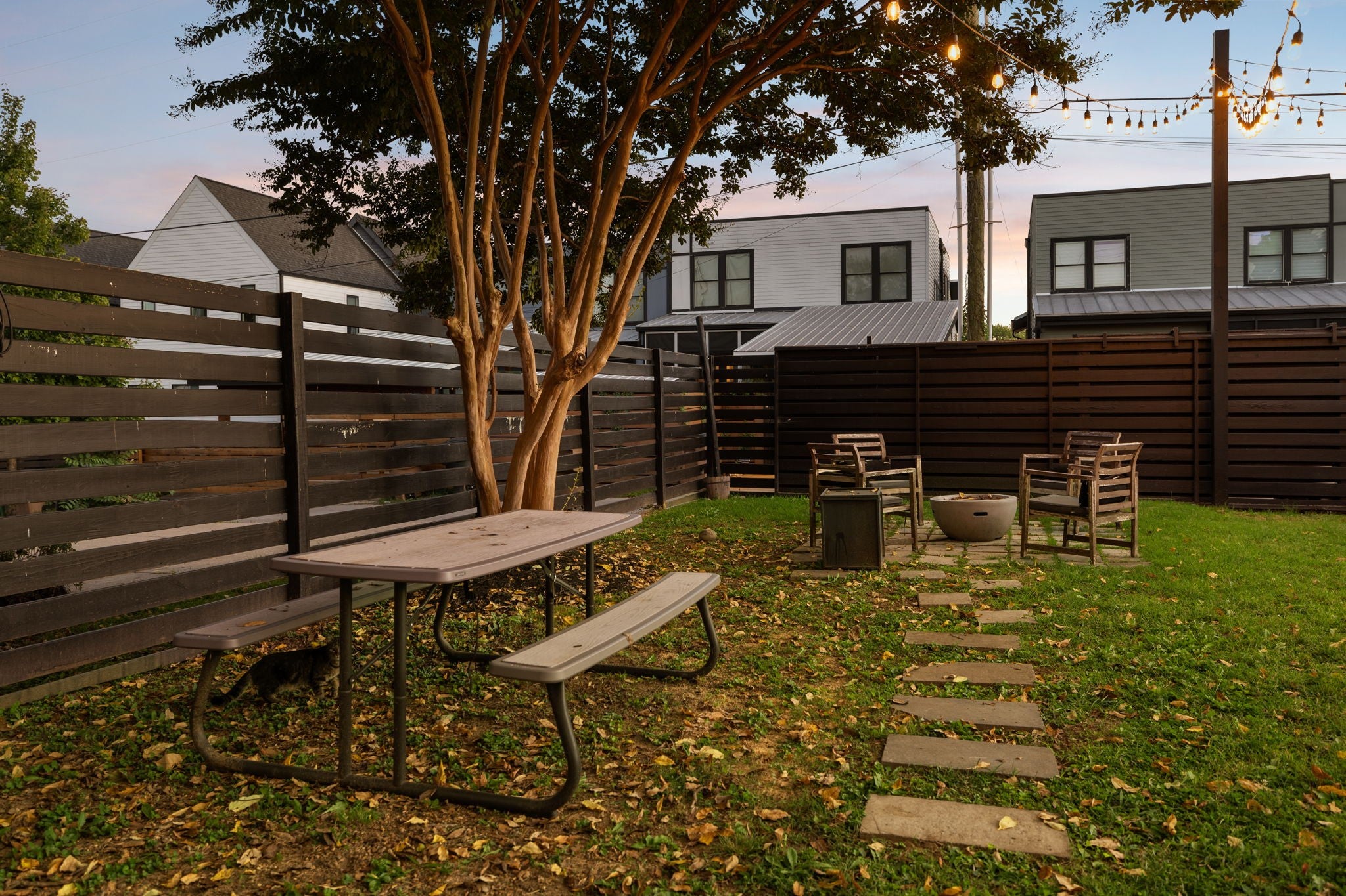 Nashville, Tennessee, 37206, United States, 3 Bedrooms Bedrooms, ,2 BathroomsBathrooms,Residential,Active,1912805